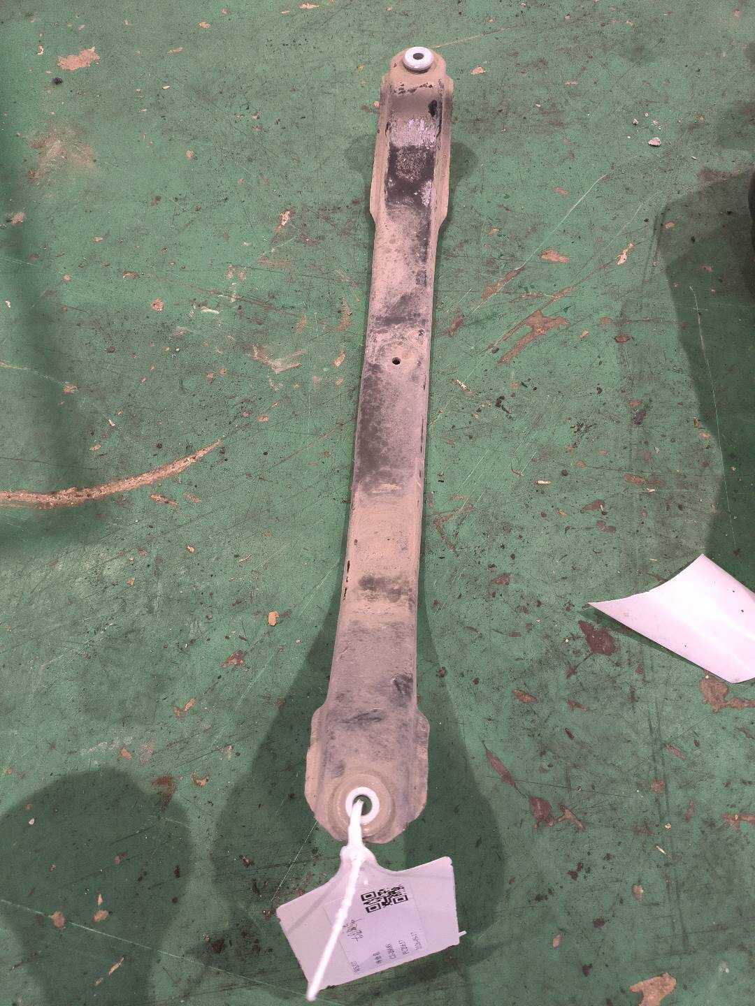 T4A15366 Fuel Tank Strap, Left