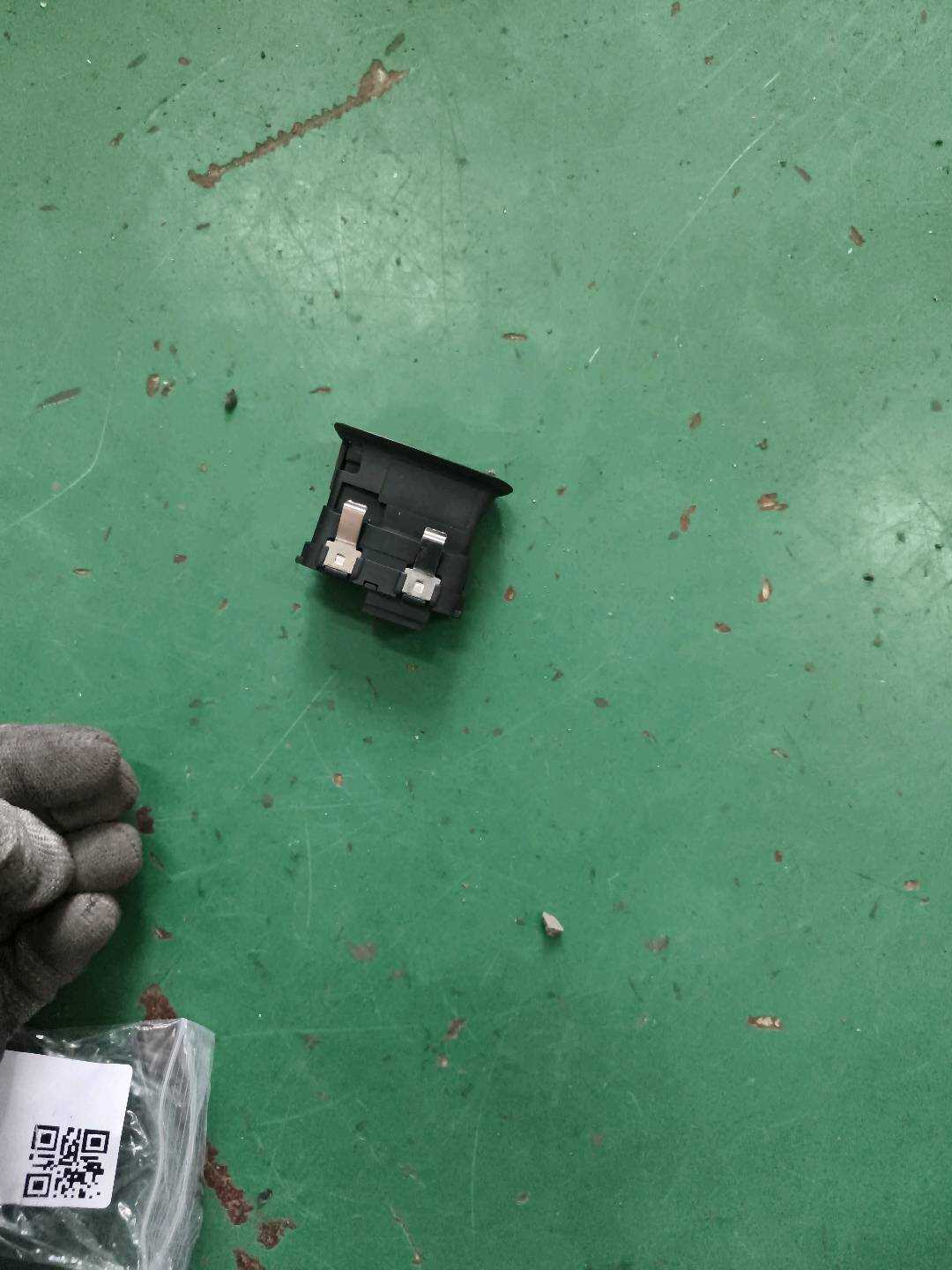 7PP959855BDML 前门玻璃升降开关(右)