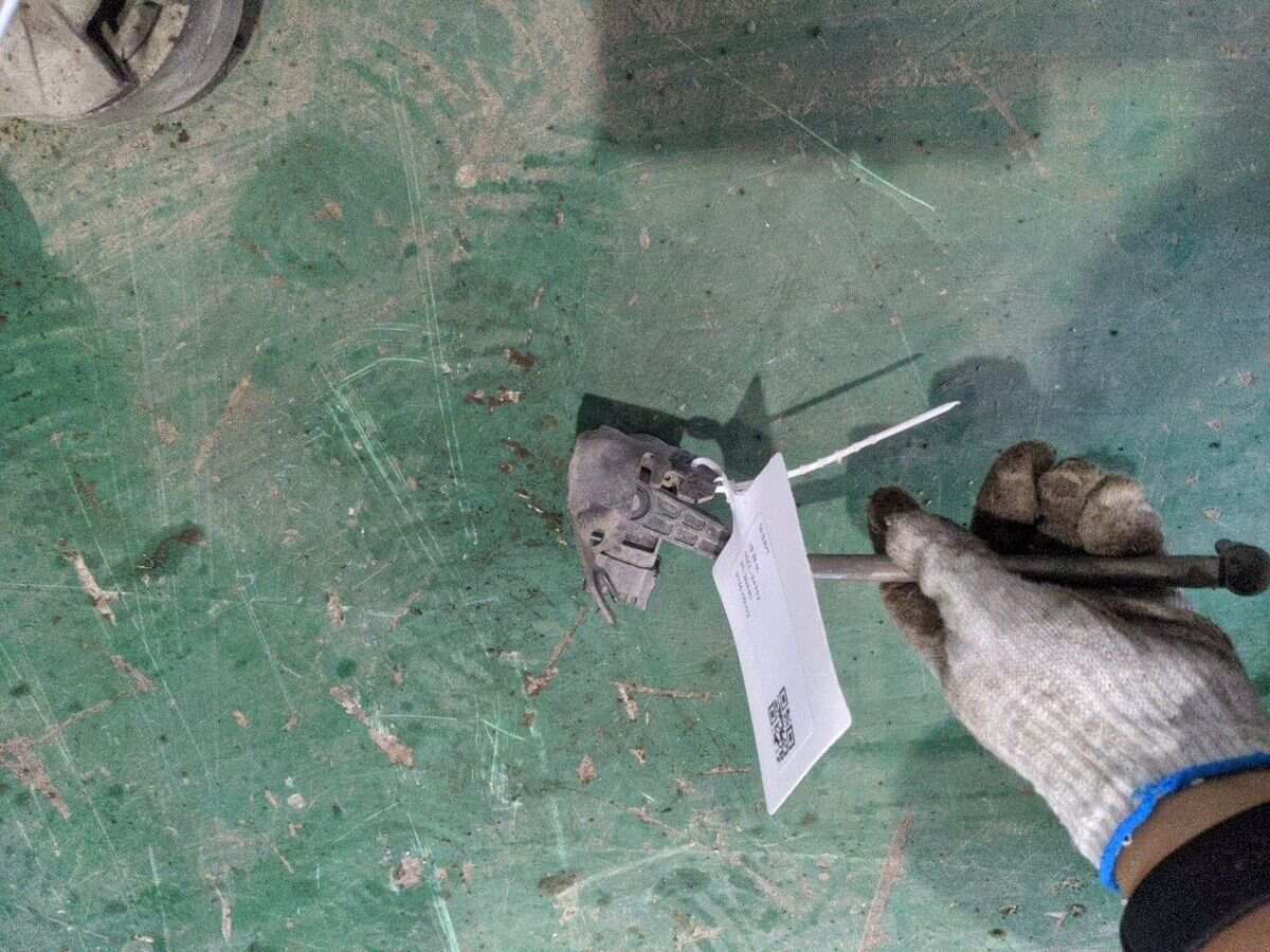 97033302103 车身高度传感器（左后）