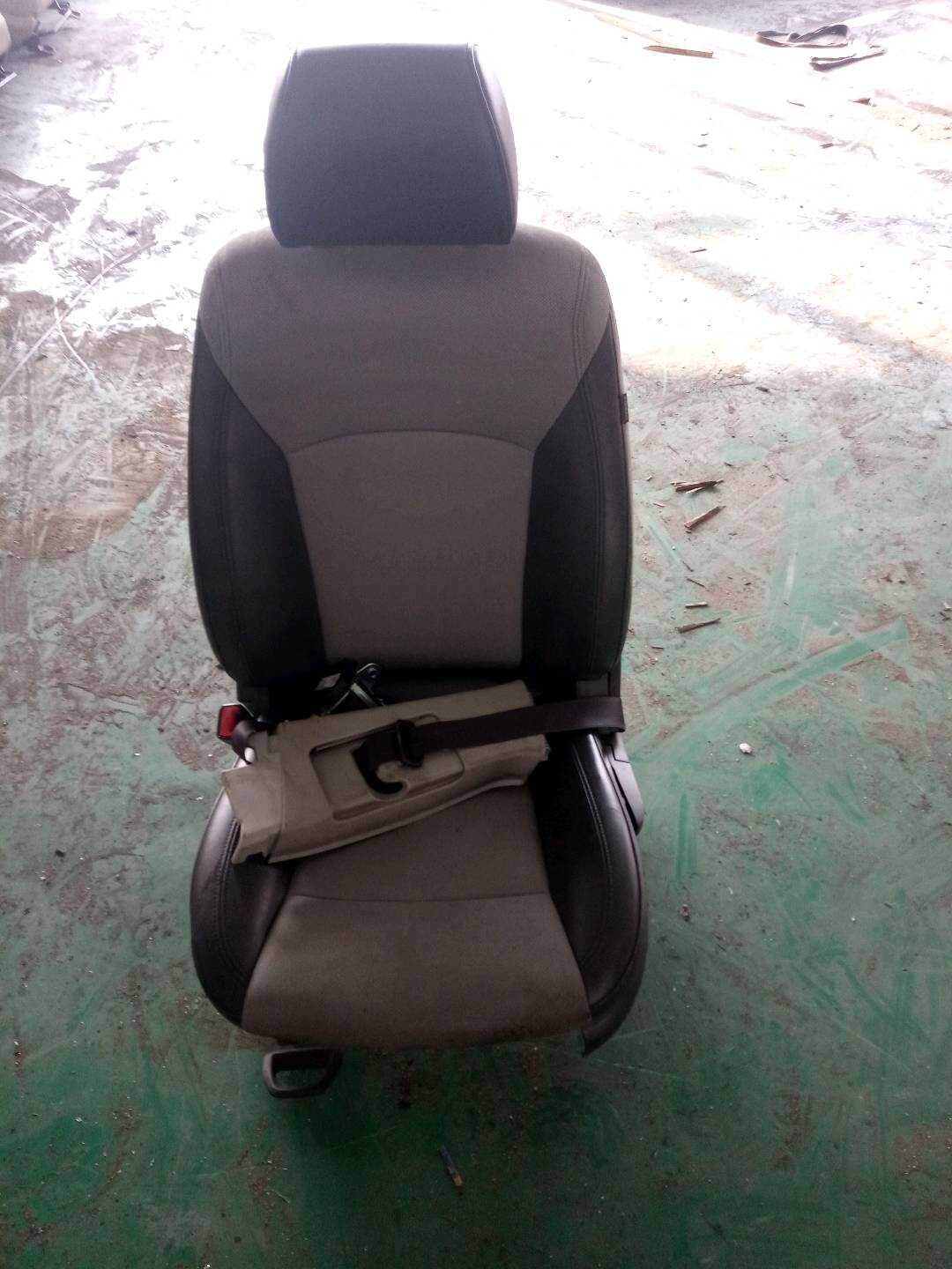 95327855 驾驶员座椅总成