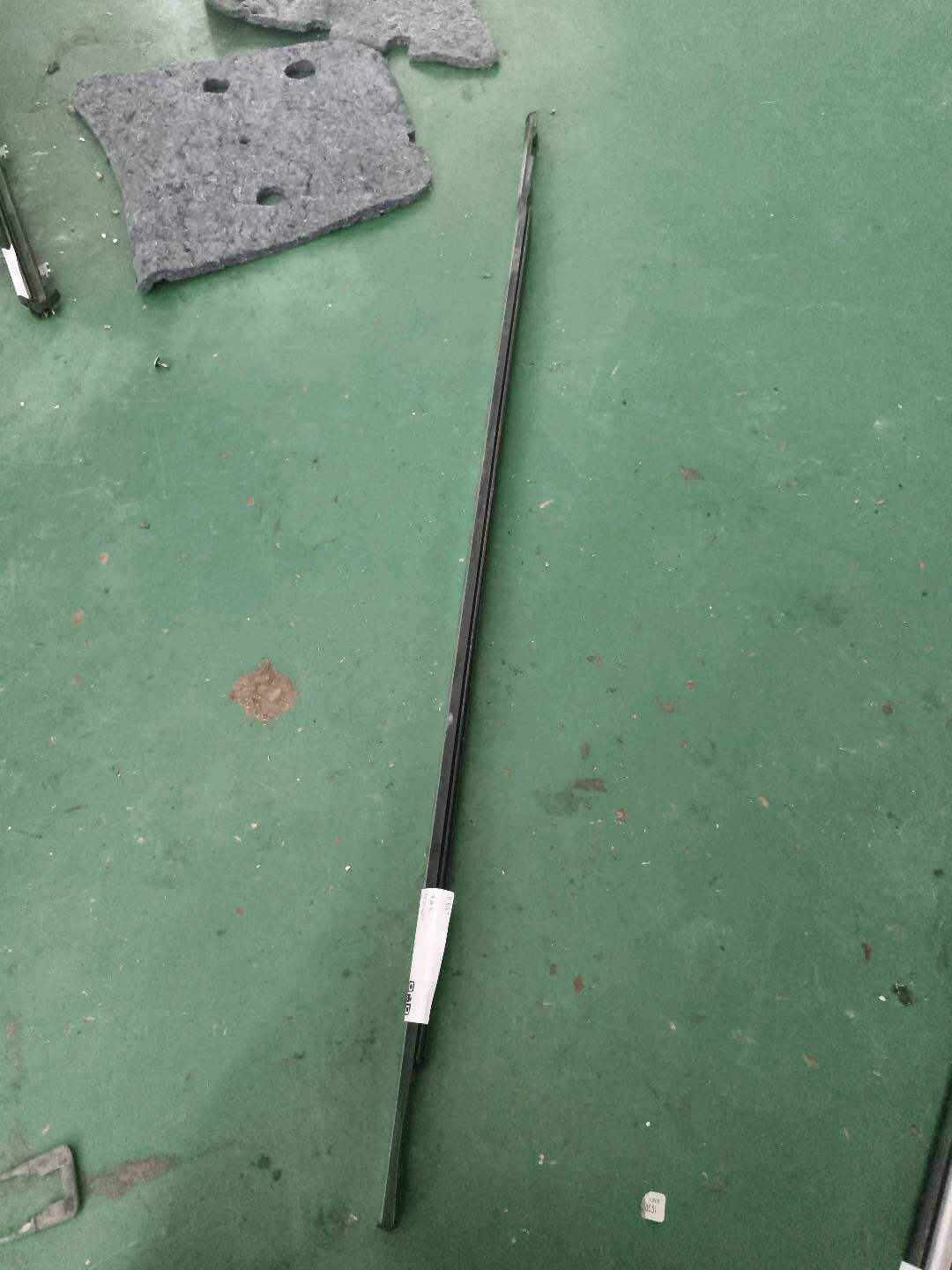 10226015 Front Door Belt Weatherstrip Outer