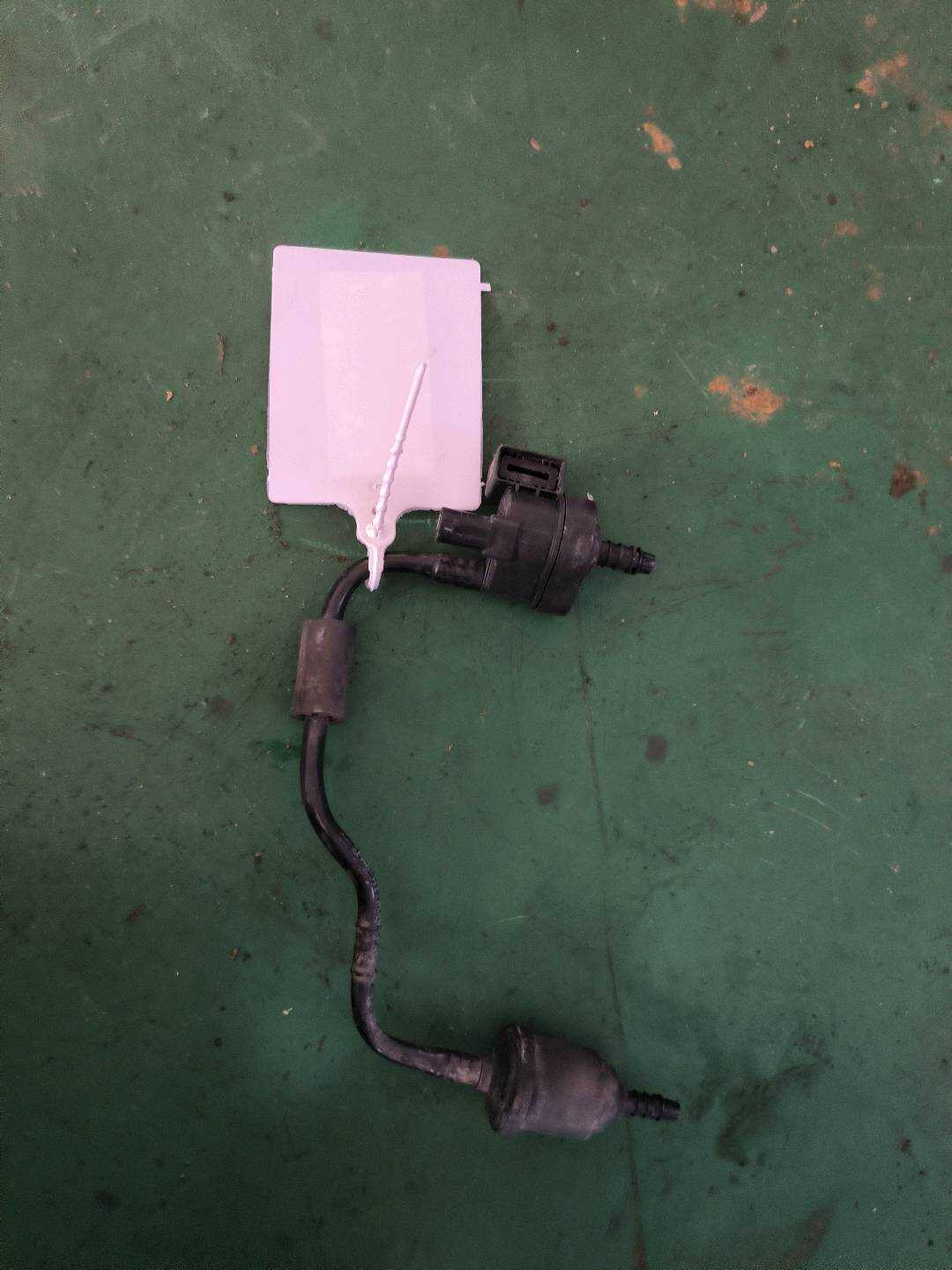 L06L133781AD 碳罐电磁阀