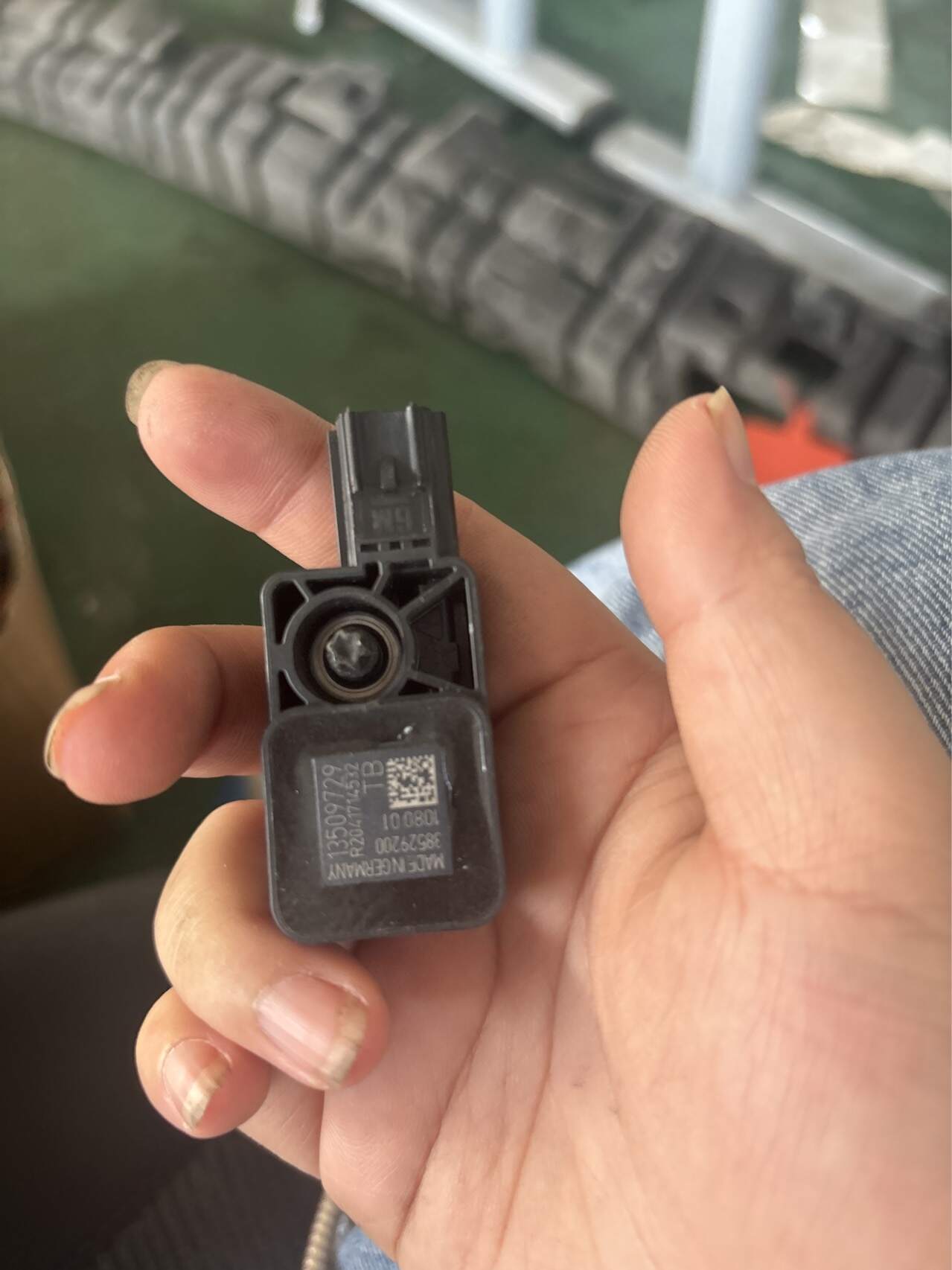 13509729 Side Airbag Sensor, Rear