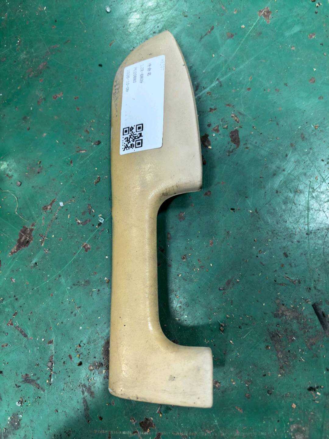 7421012251A0 后门扶手(右)