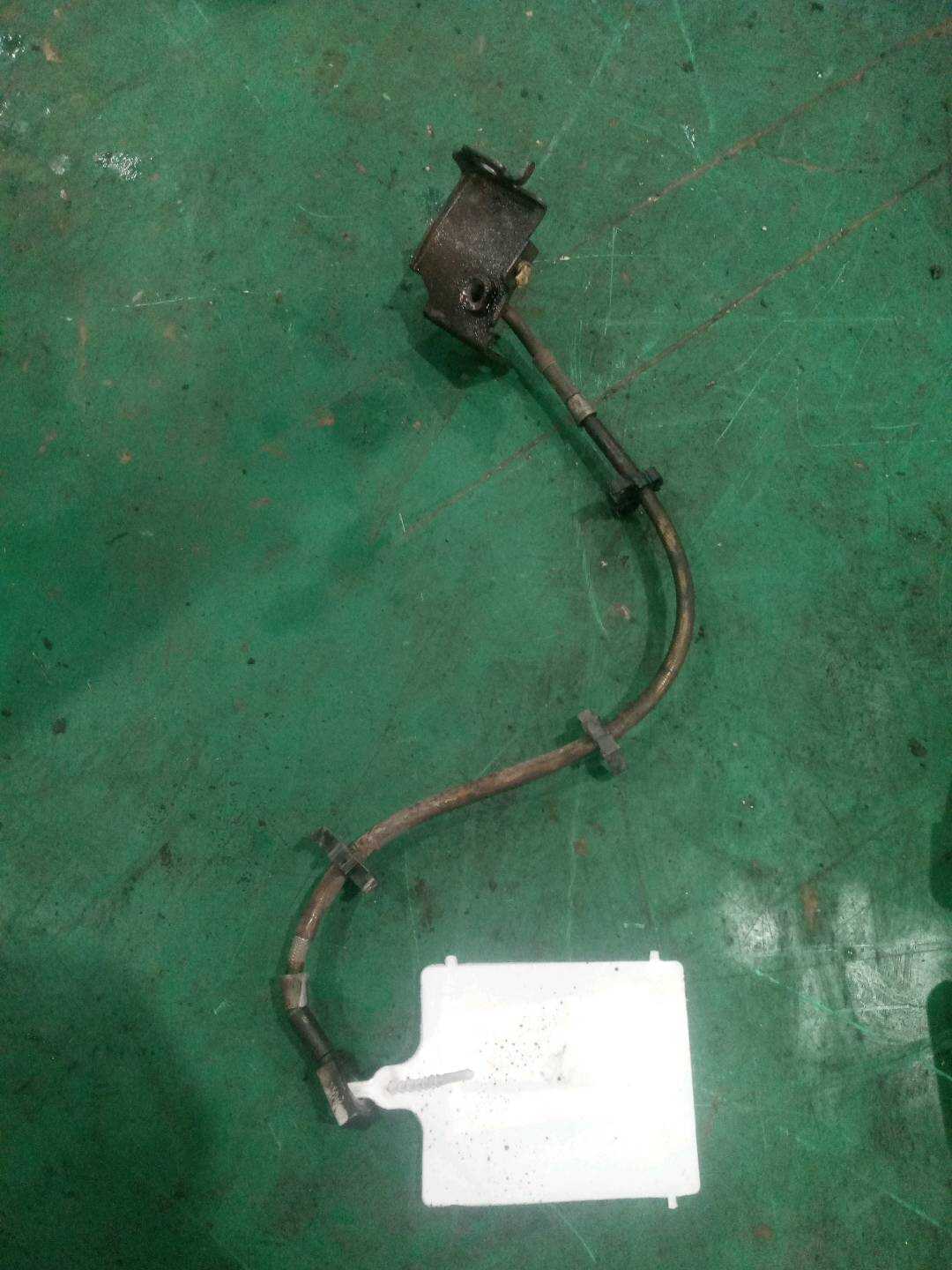 C2D18569 前轮边制动软管（左）
