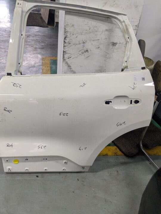LJ6BS24631BA 后门壳（左）
