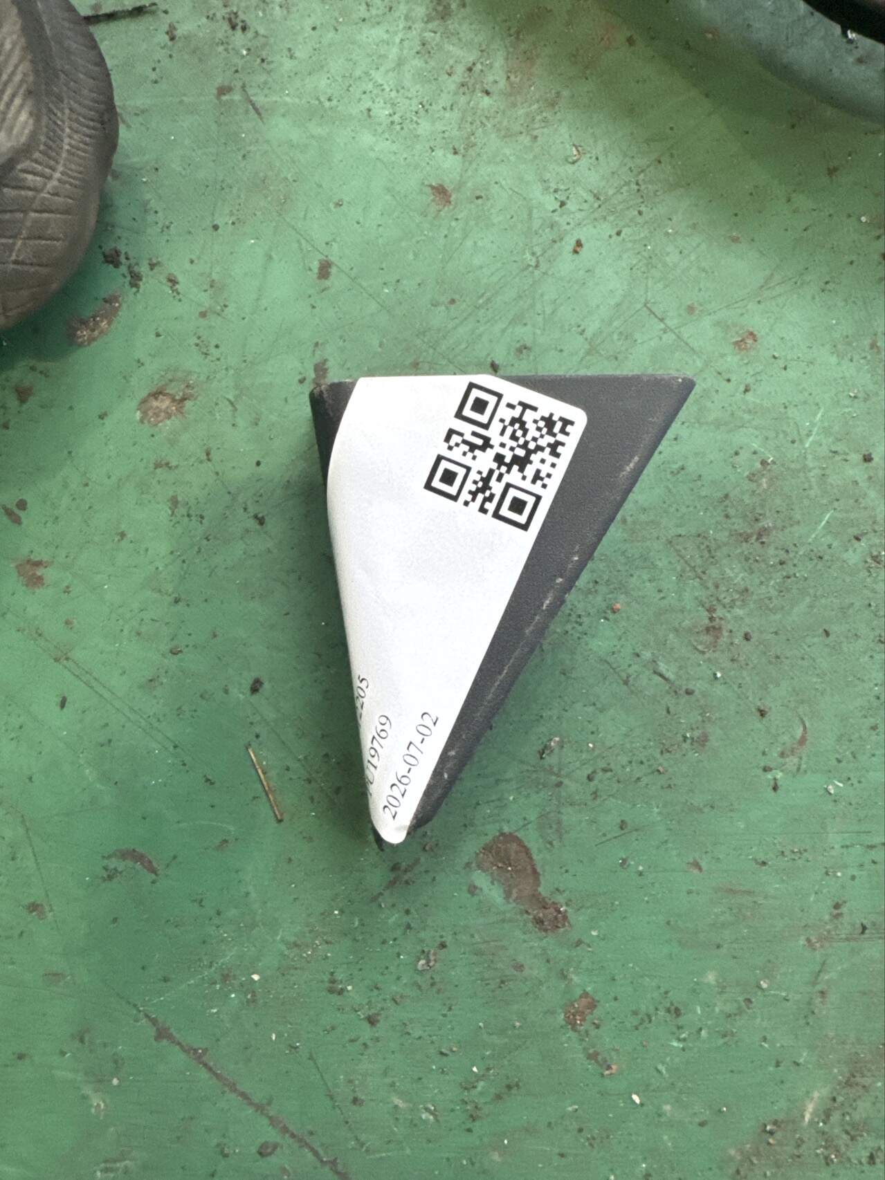 83910B3000RYN 后门三角饰板(左内)