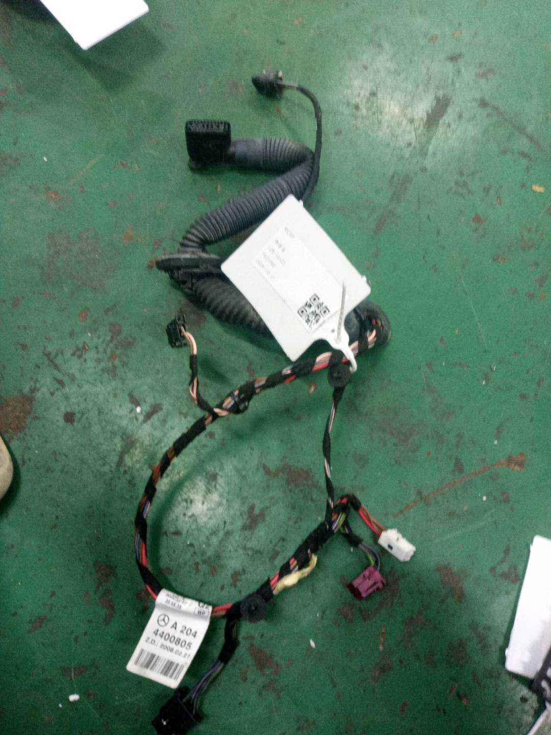 A2044400805 Rear Door Wiring Harness, Left