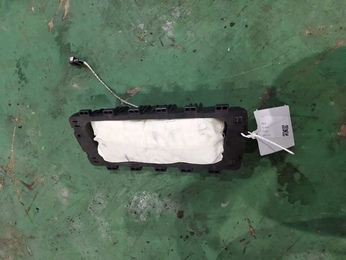 72129297726 Passenger Airbag