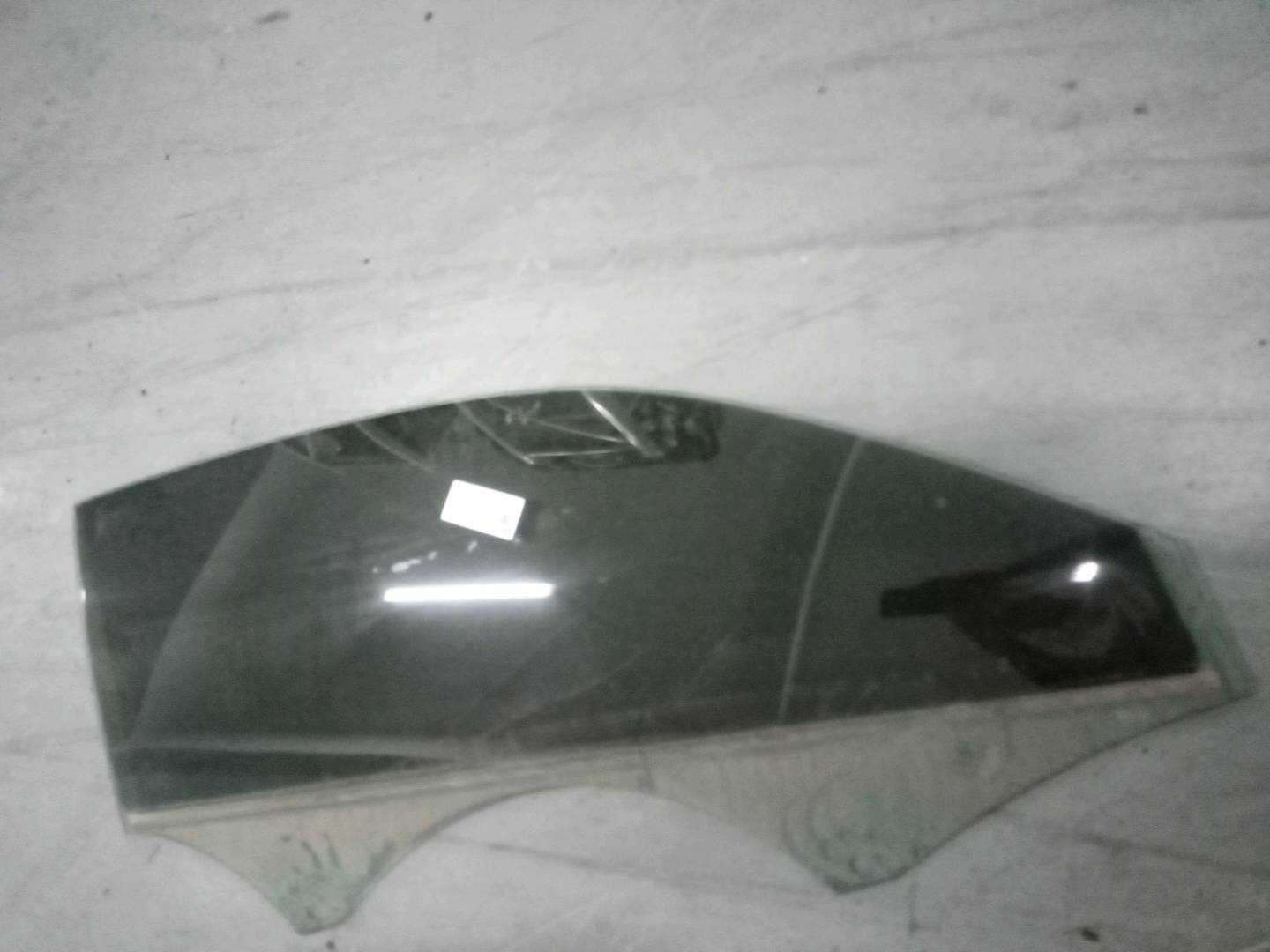8X3845202 前门玻璃(右)