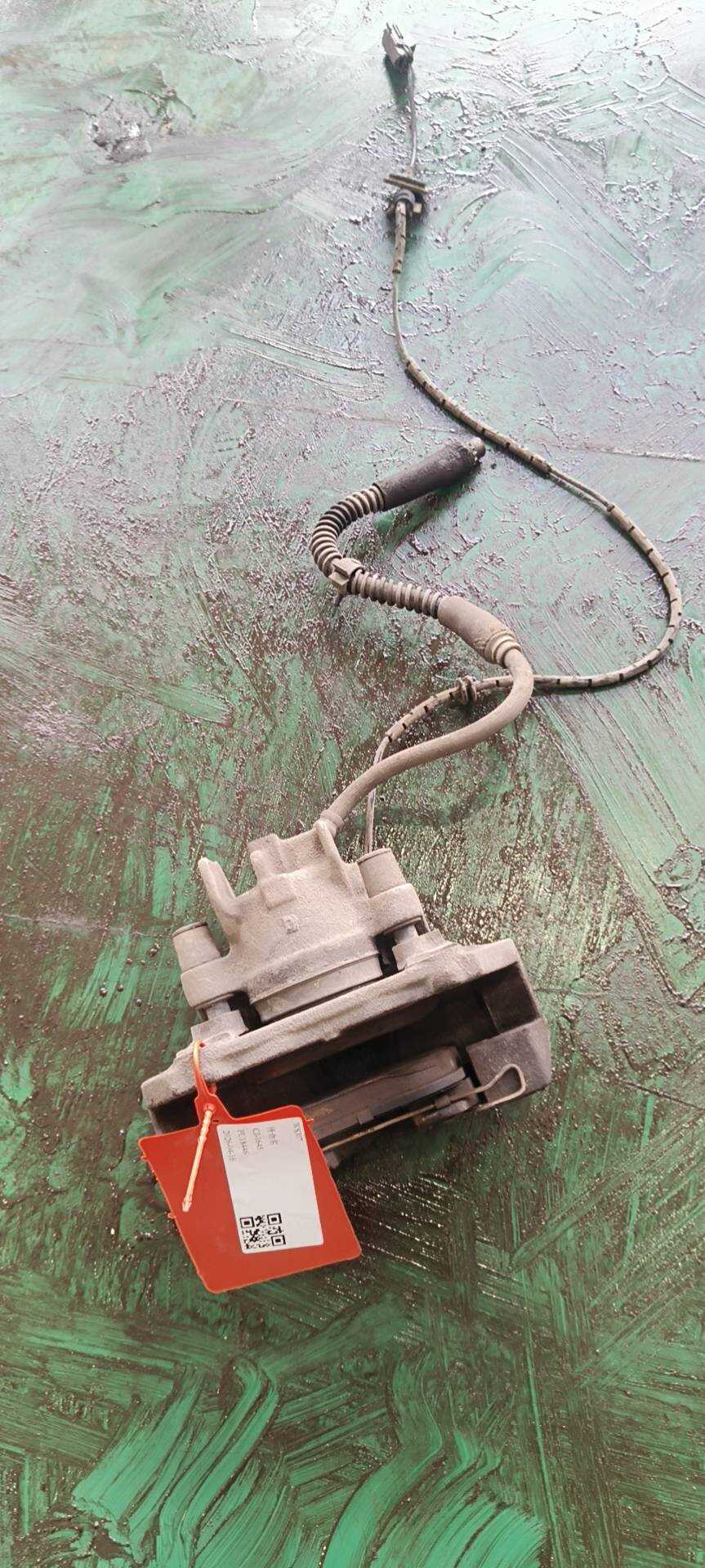 10068464 Front Brake Caliper