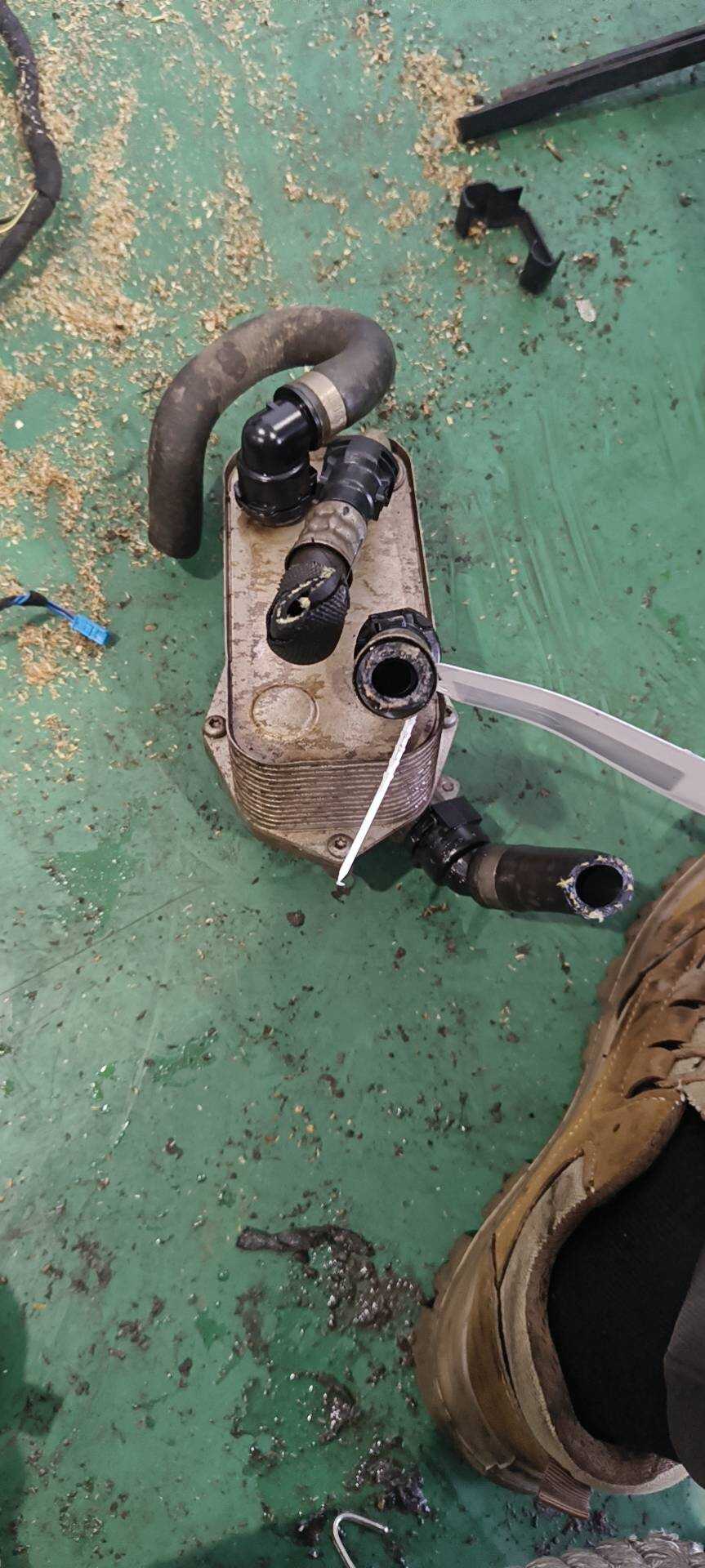 17217551647 变速器油冷却器