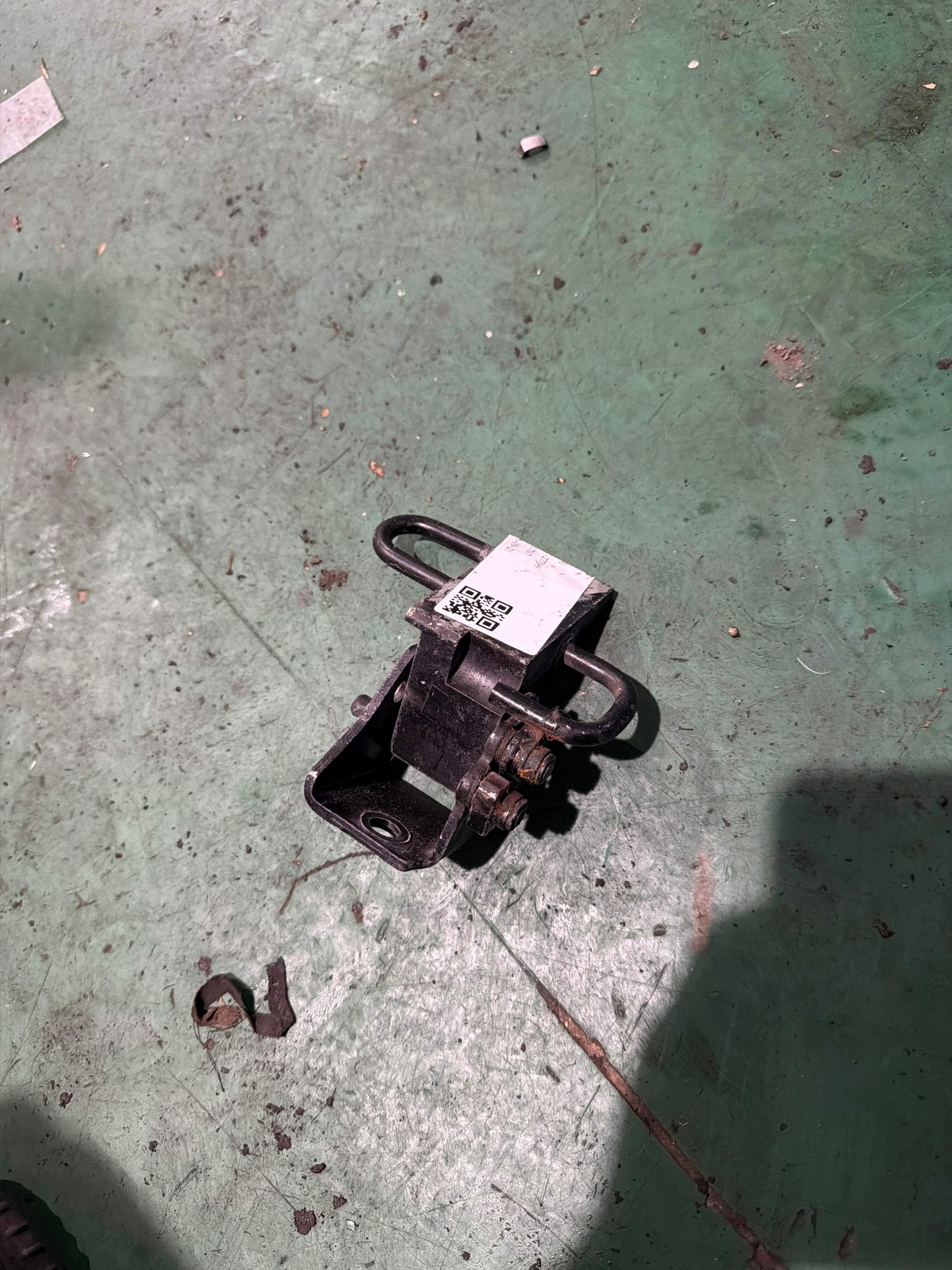 4FD833411 Rear Door Hinge (Lower Left)