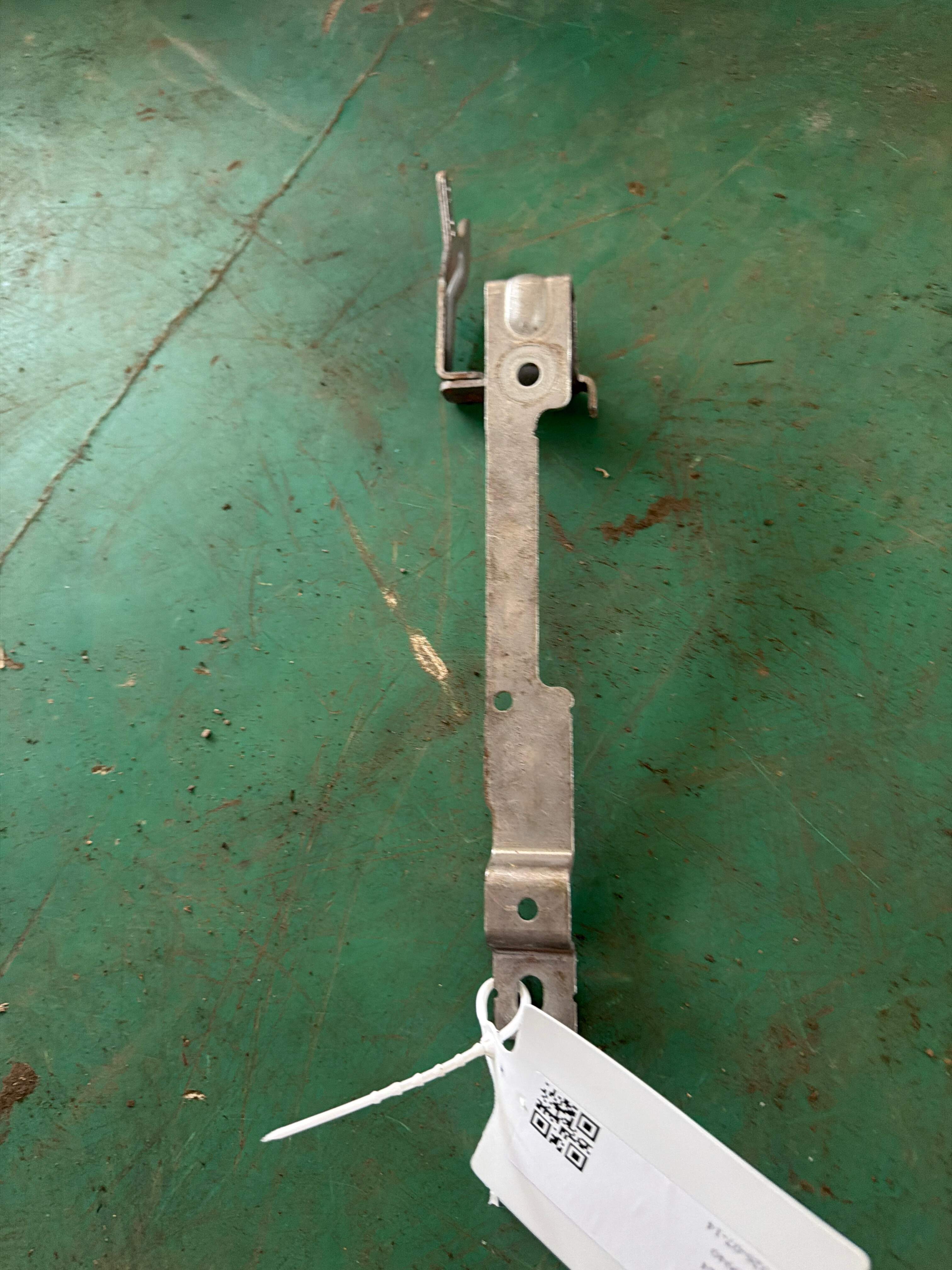 C2Z1636 Sensor Mounting Bracket