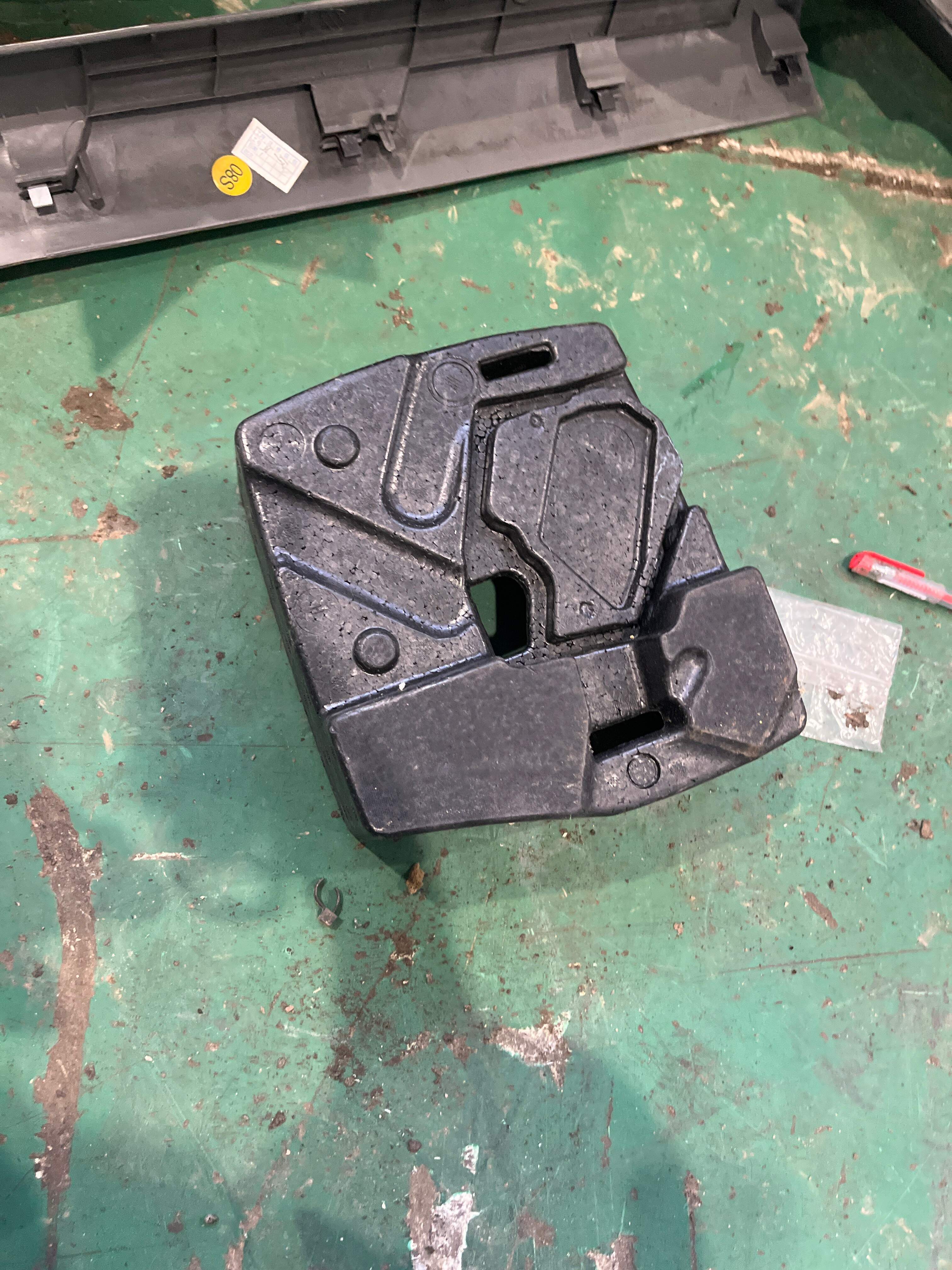 4L0012109 托架,用于供气机组