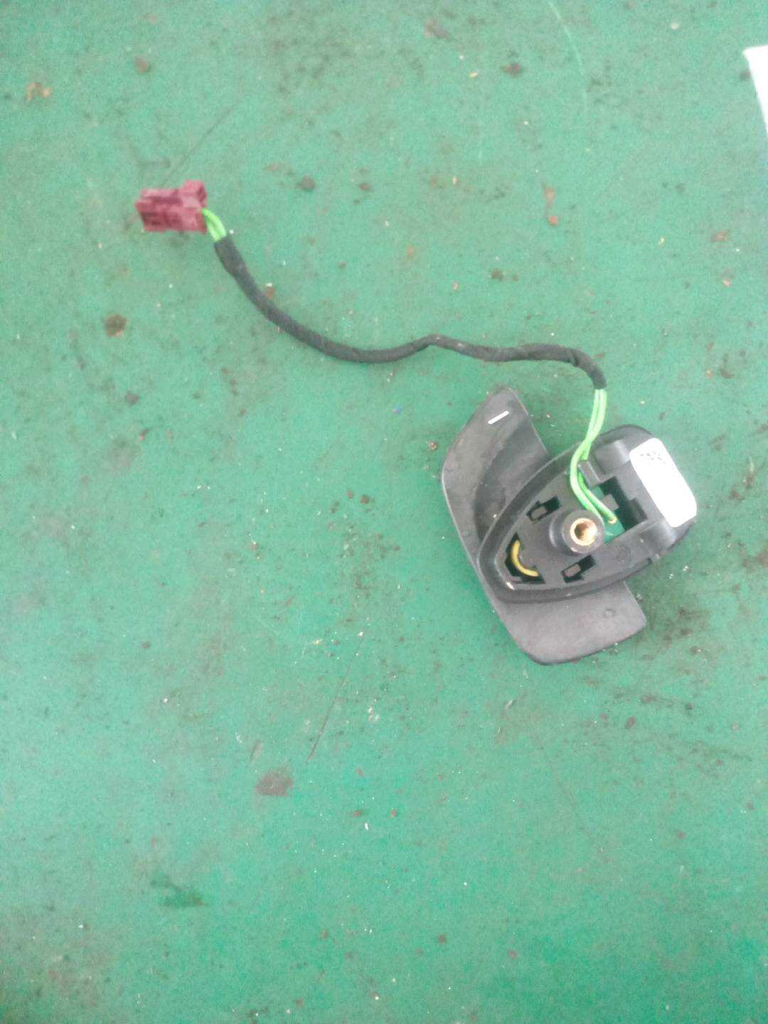 A09990510009051 Steering Wheel Shift Paddle, Left