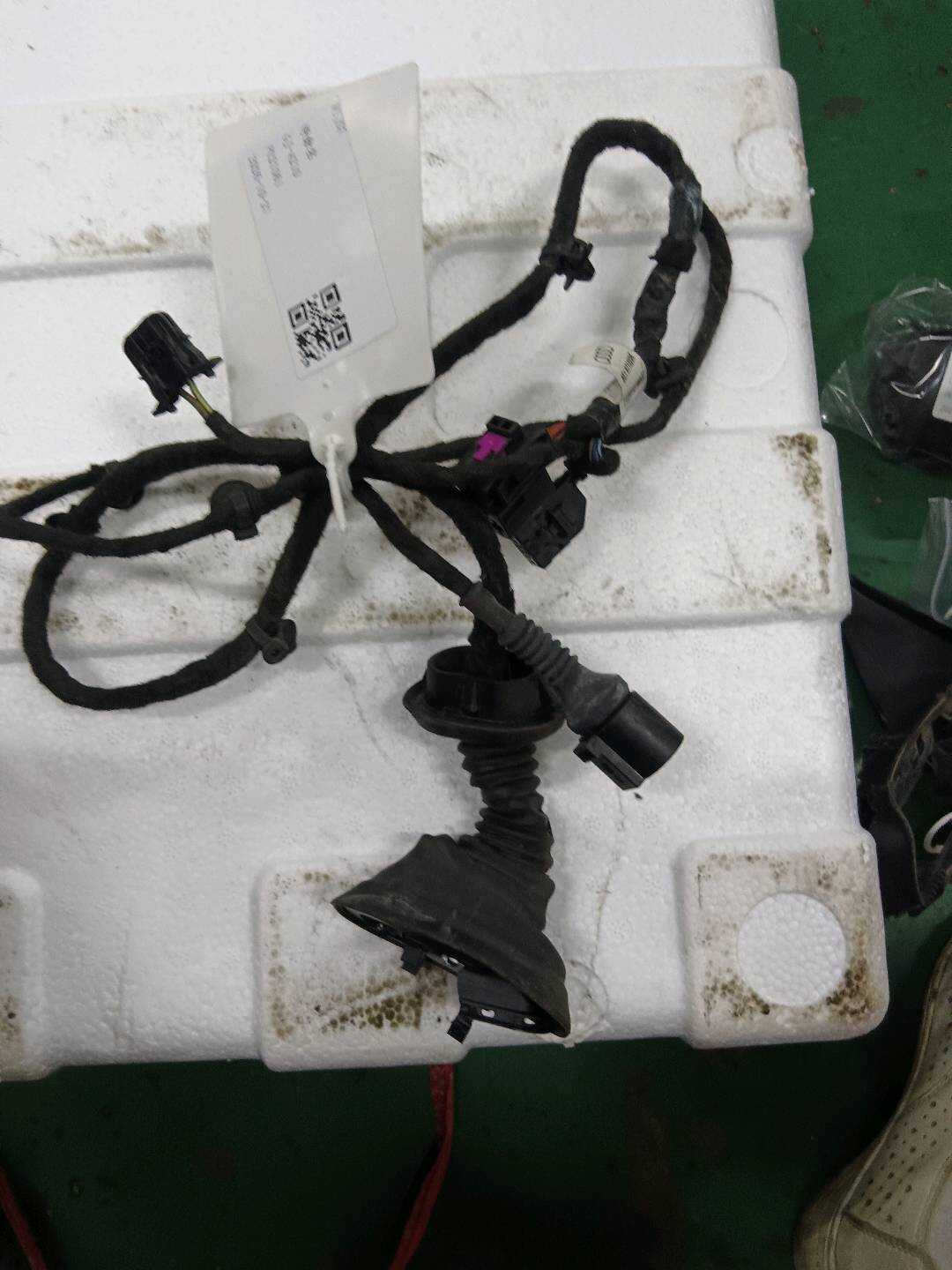 8E1971029N Front Door Wiring Harness