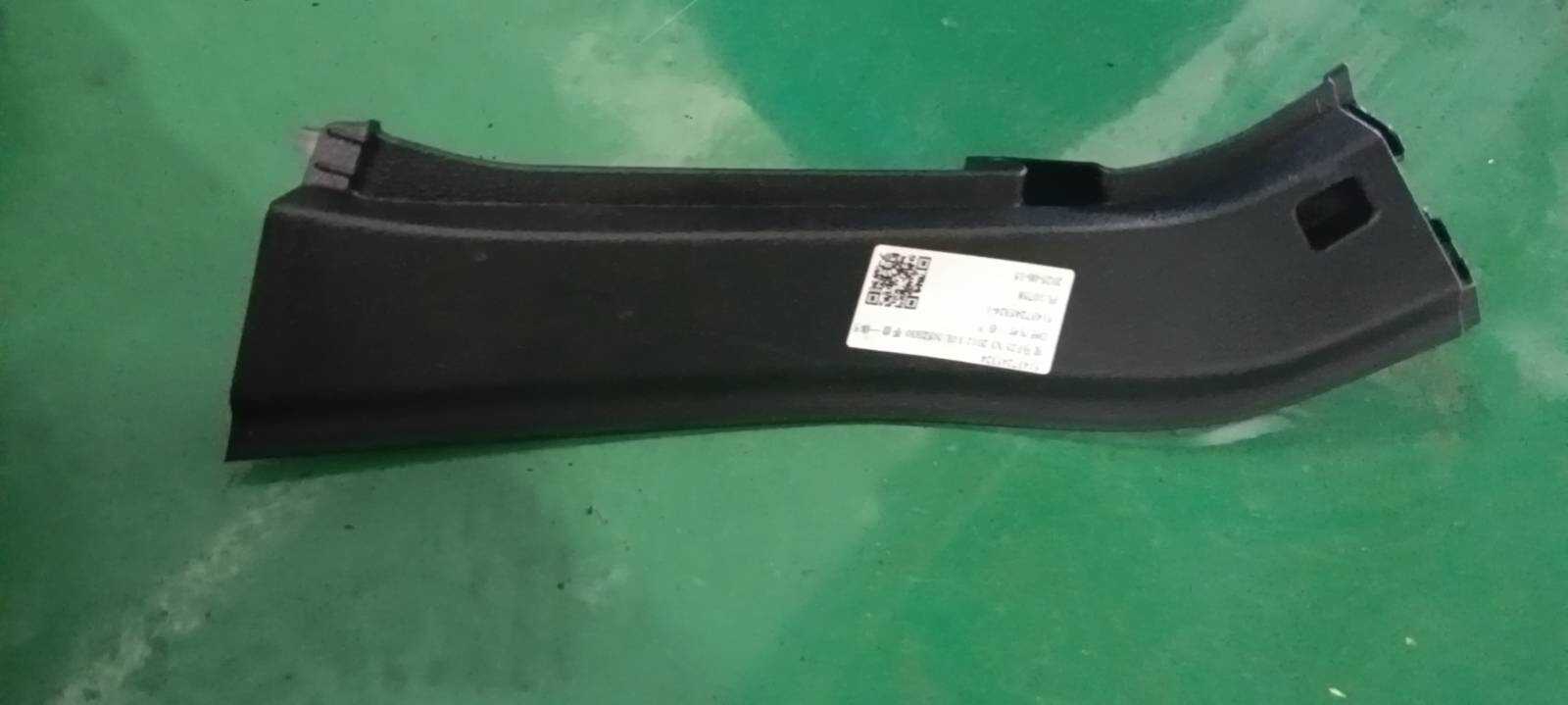 51437245324 D柱内衬(右下)