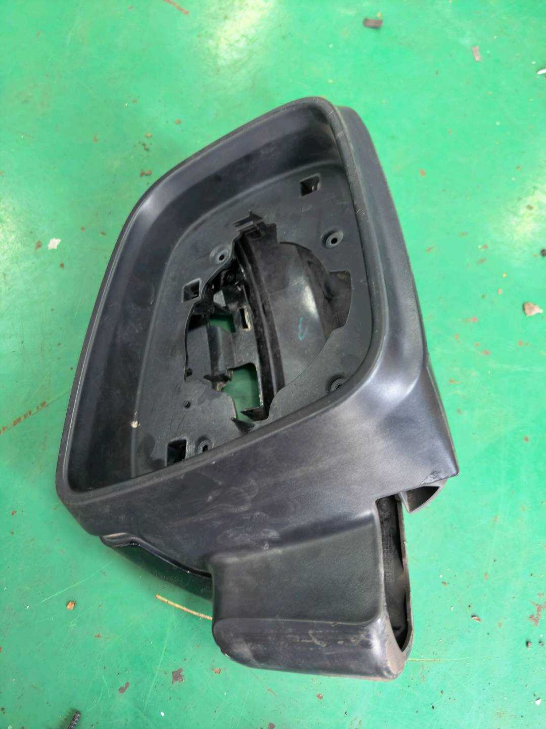 A63981105619197 Side Mirror Housing, Right