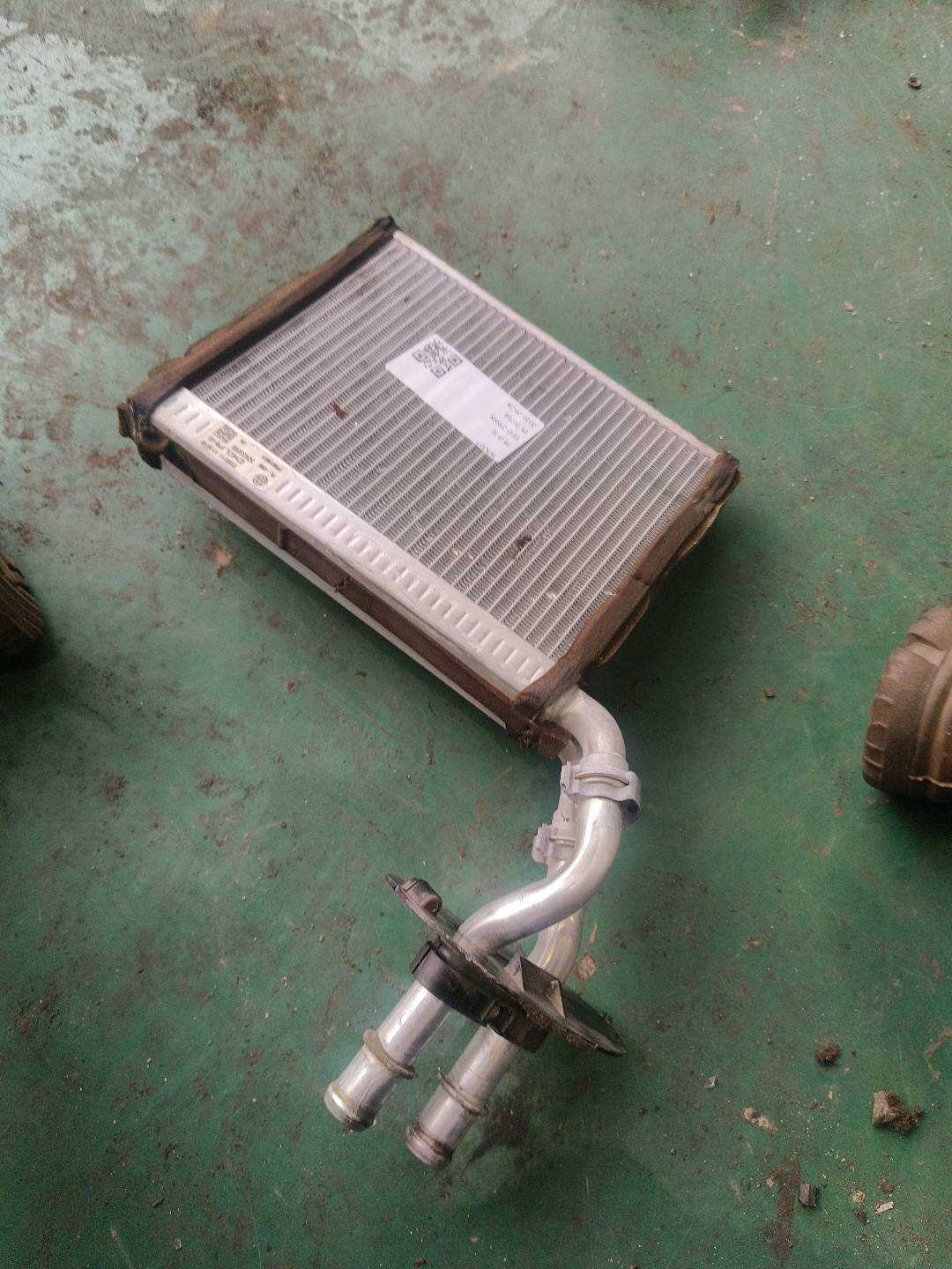 95857232600 暖风散热器