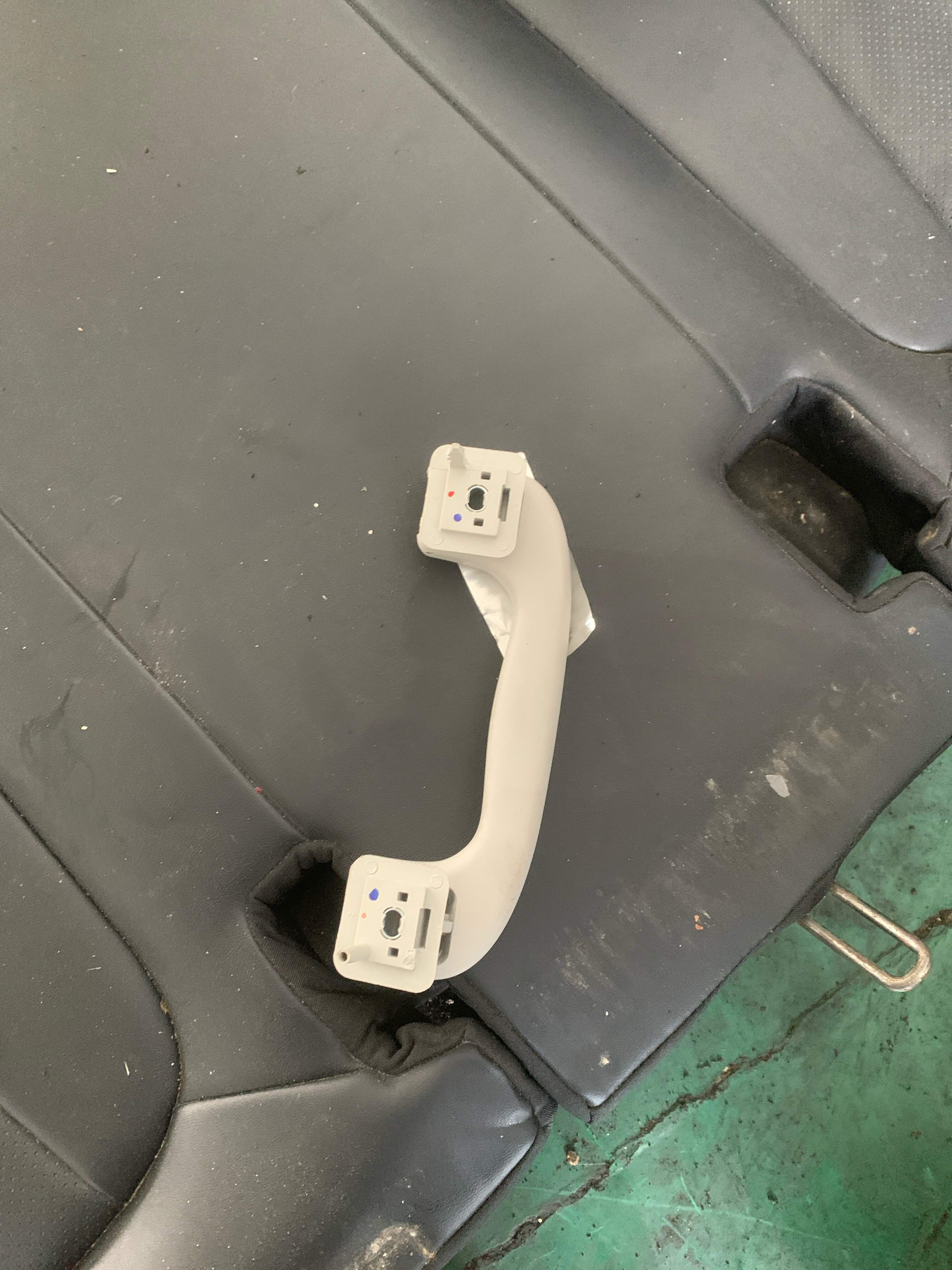 10241326AMM Roof Grab Handle