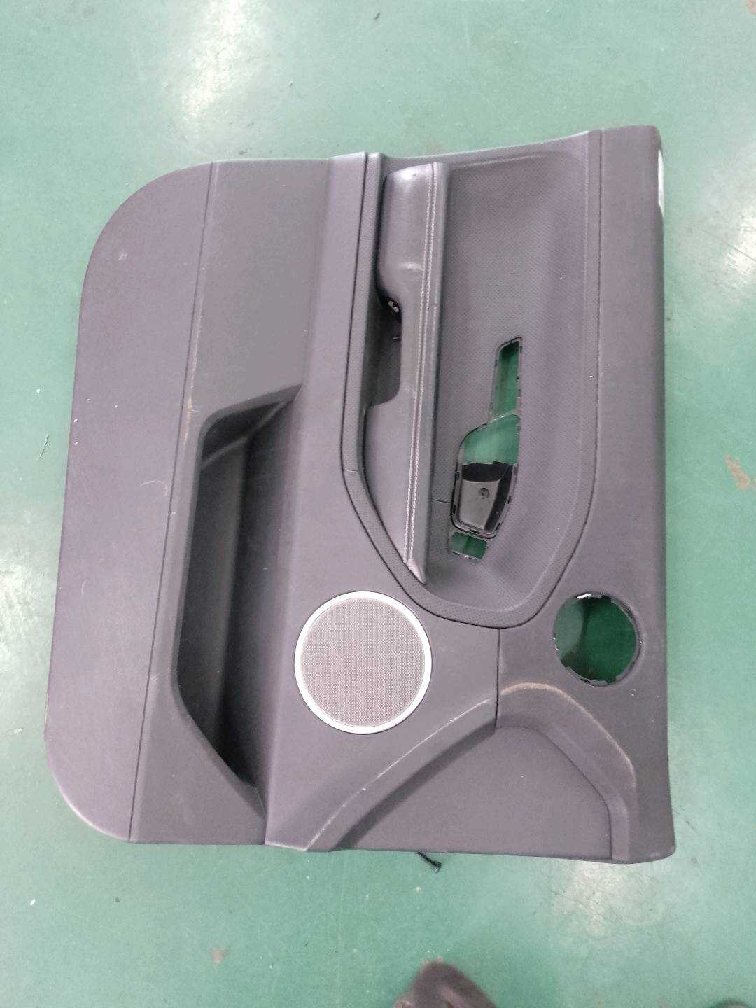 LR028129 Front Door Trim Panel, Left