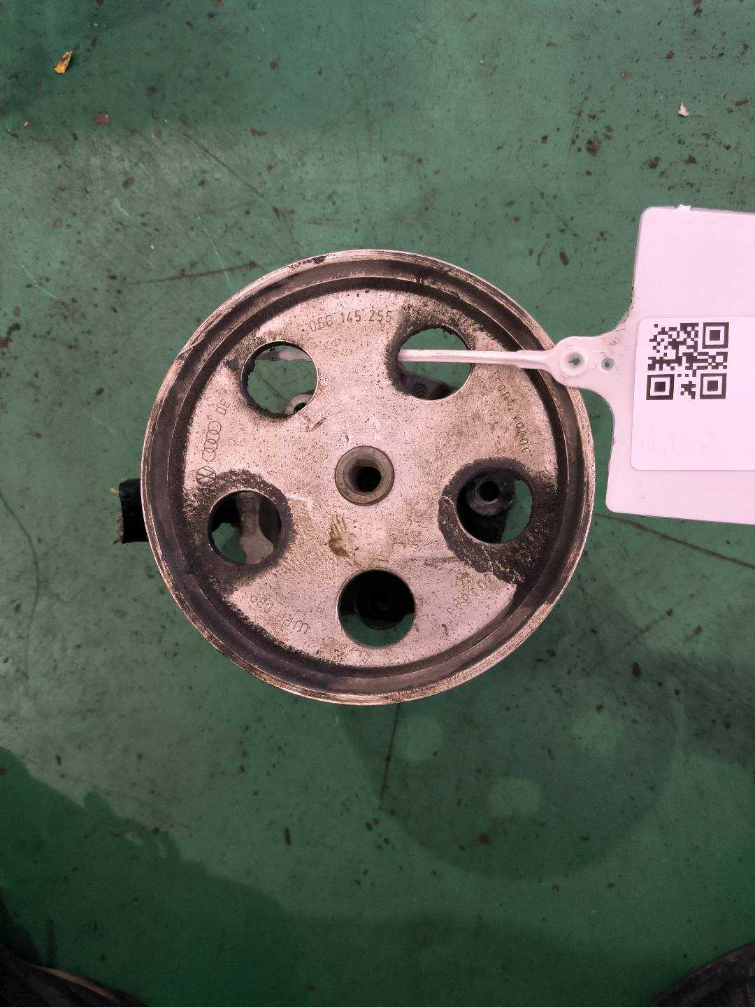 8R0145153C 转向助力泵