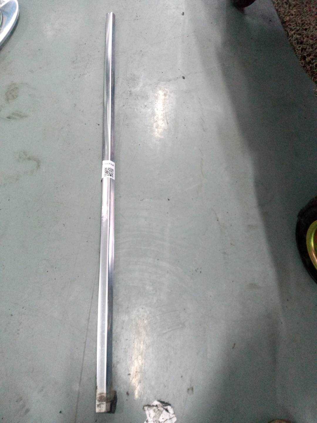 C2Z11339 前门玻璃压条(右外)