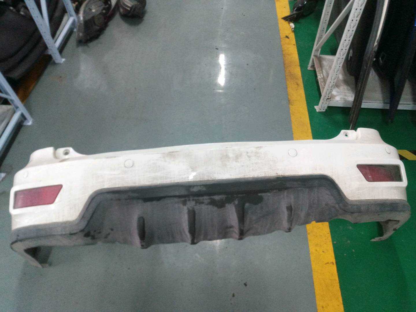 1149687600 后保险杠
