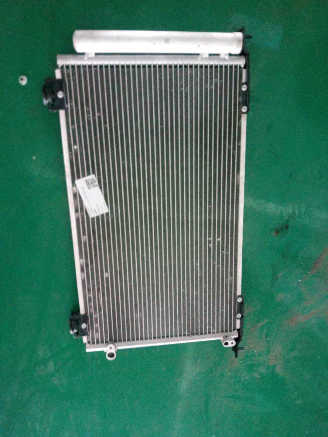 8845002340 冷凝器