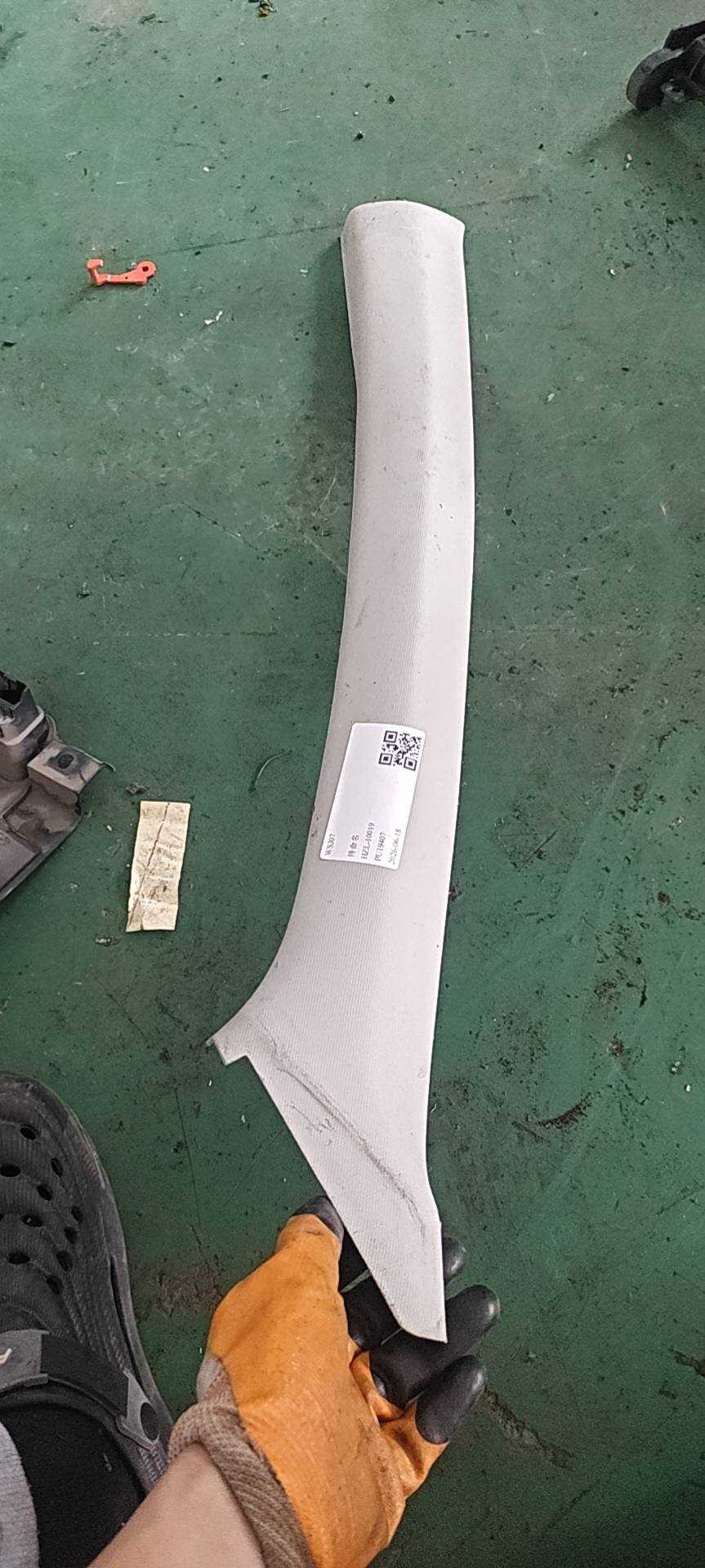 18D867233 A柱内衬（左上）
