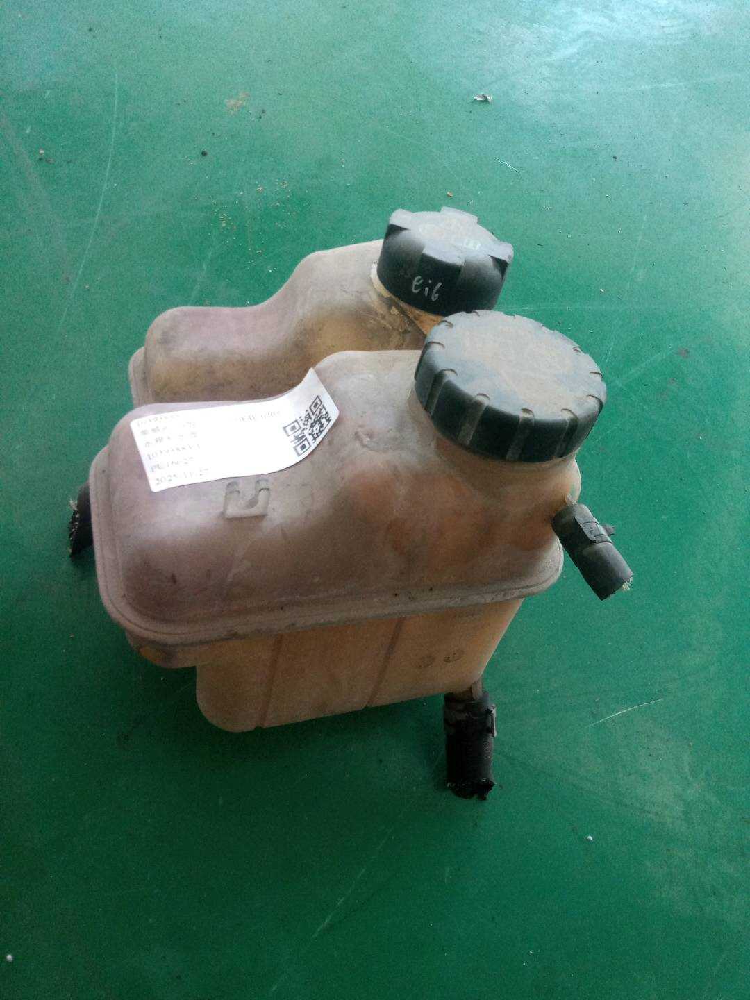 10393883 水箱补水壶