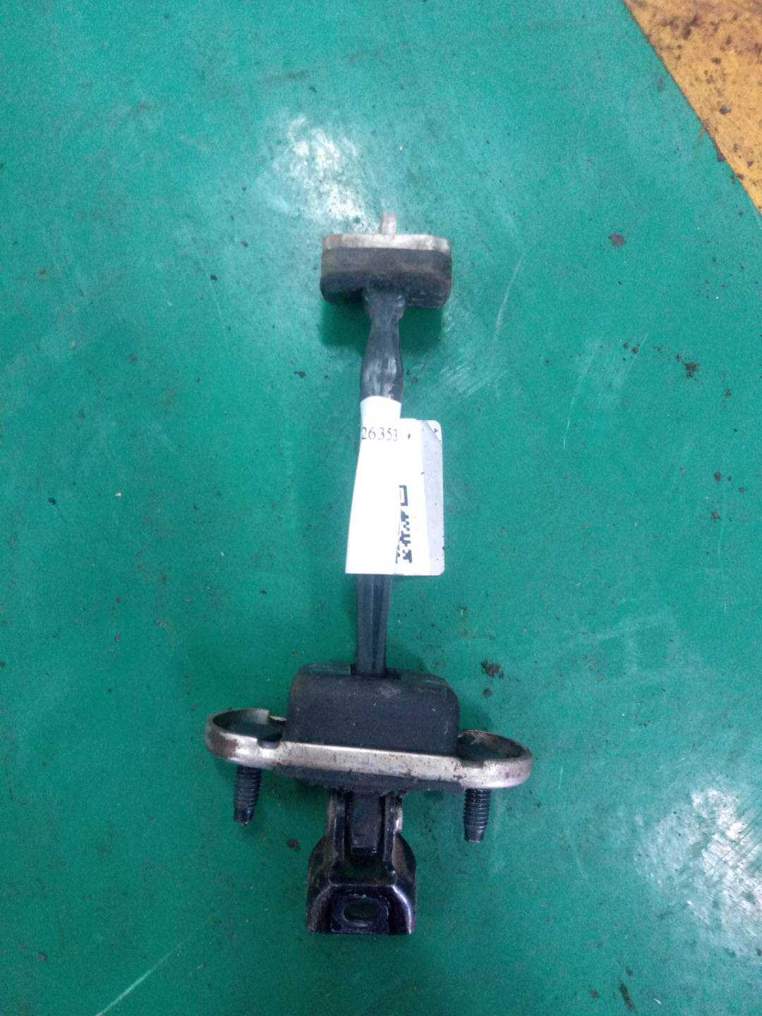 26235185 后门限位器(右)