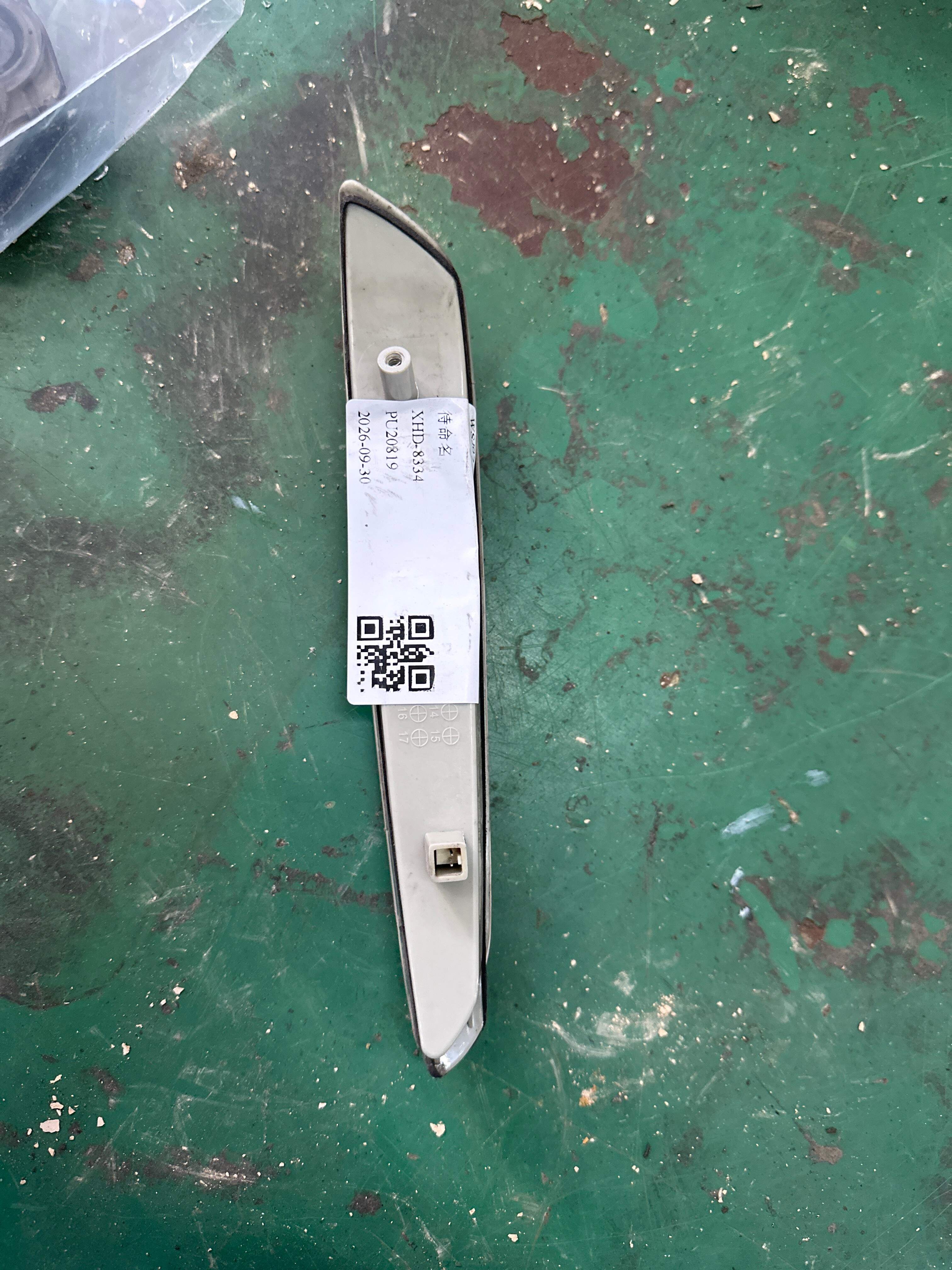 876244Q000 倒车镜转向灯（右）