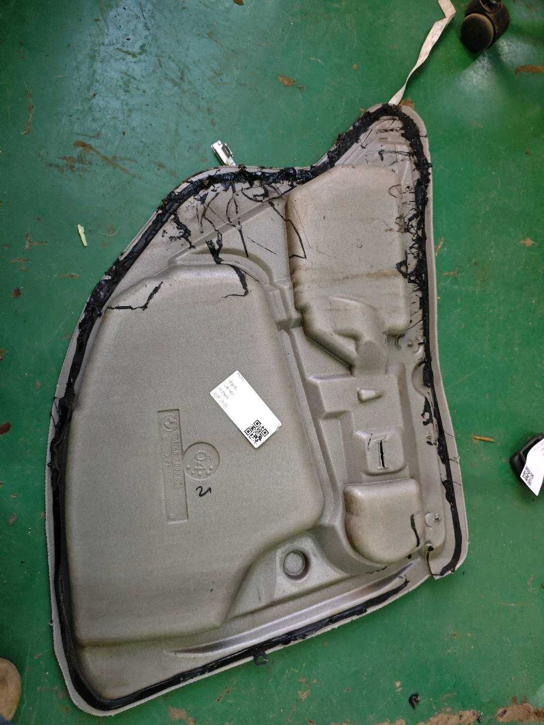 51487033654 后门隔音垫(右)