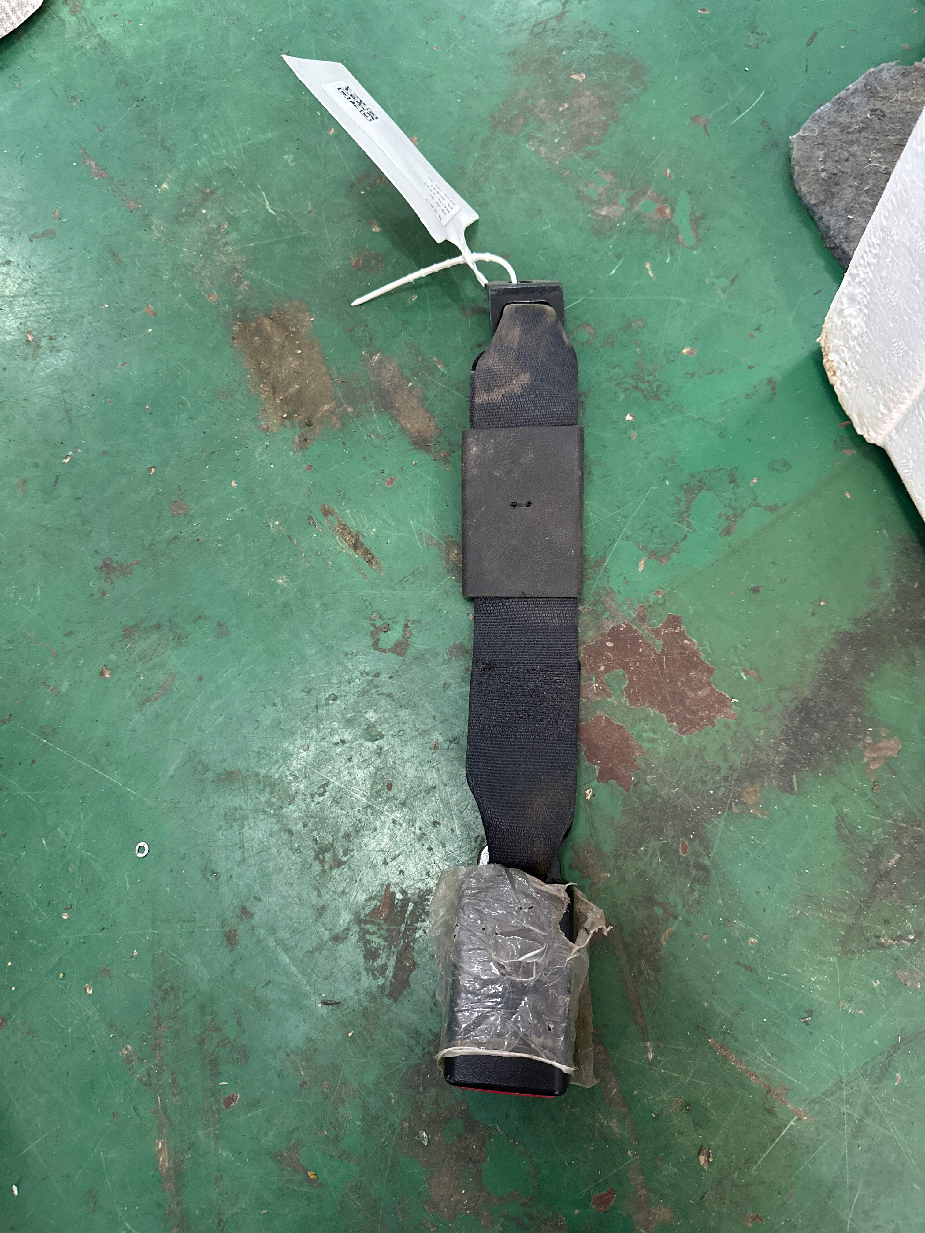 MEH5812070 左后安全带带扣总成