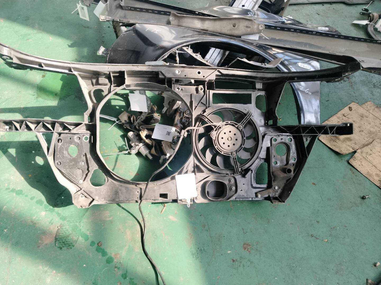 4B0805588A Radiator Support