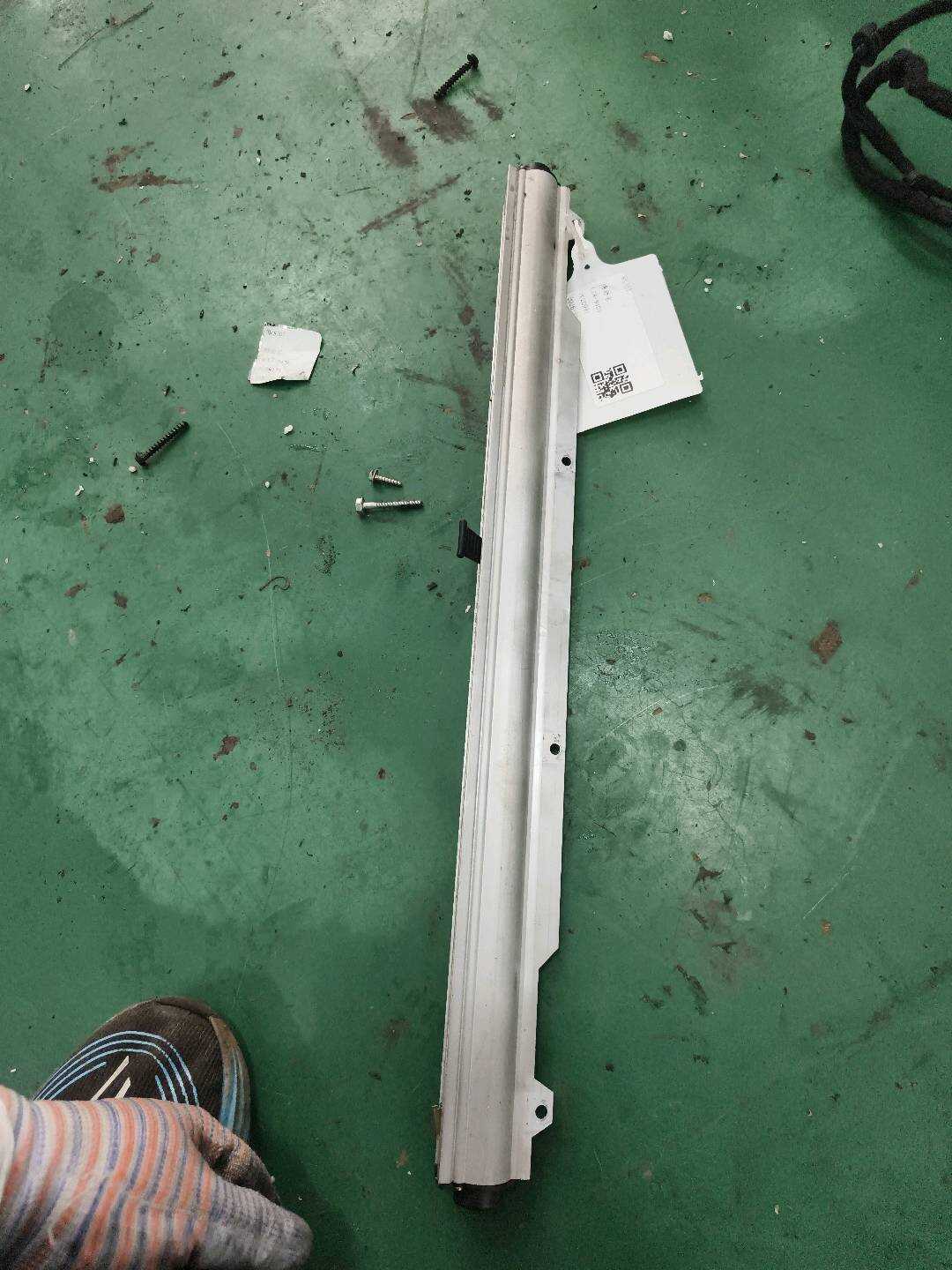 8E5861333 Rear Door Sunshade, Left