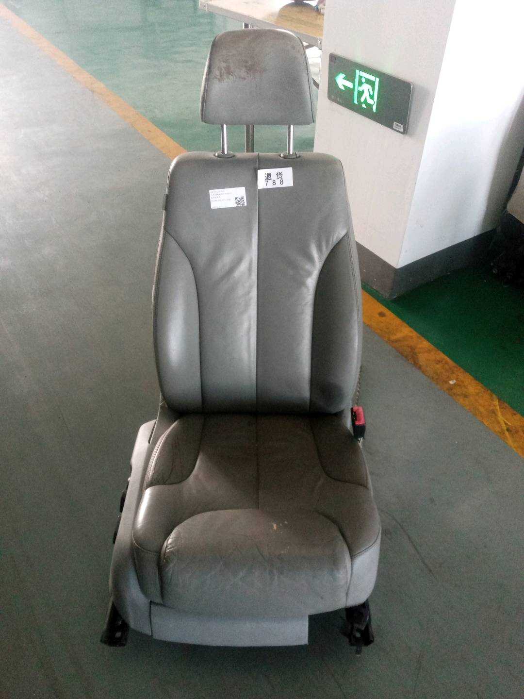 3CD881022CZGN 副驾驶座椅