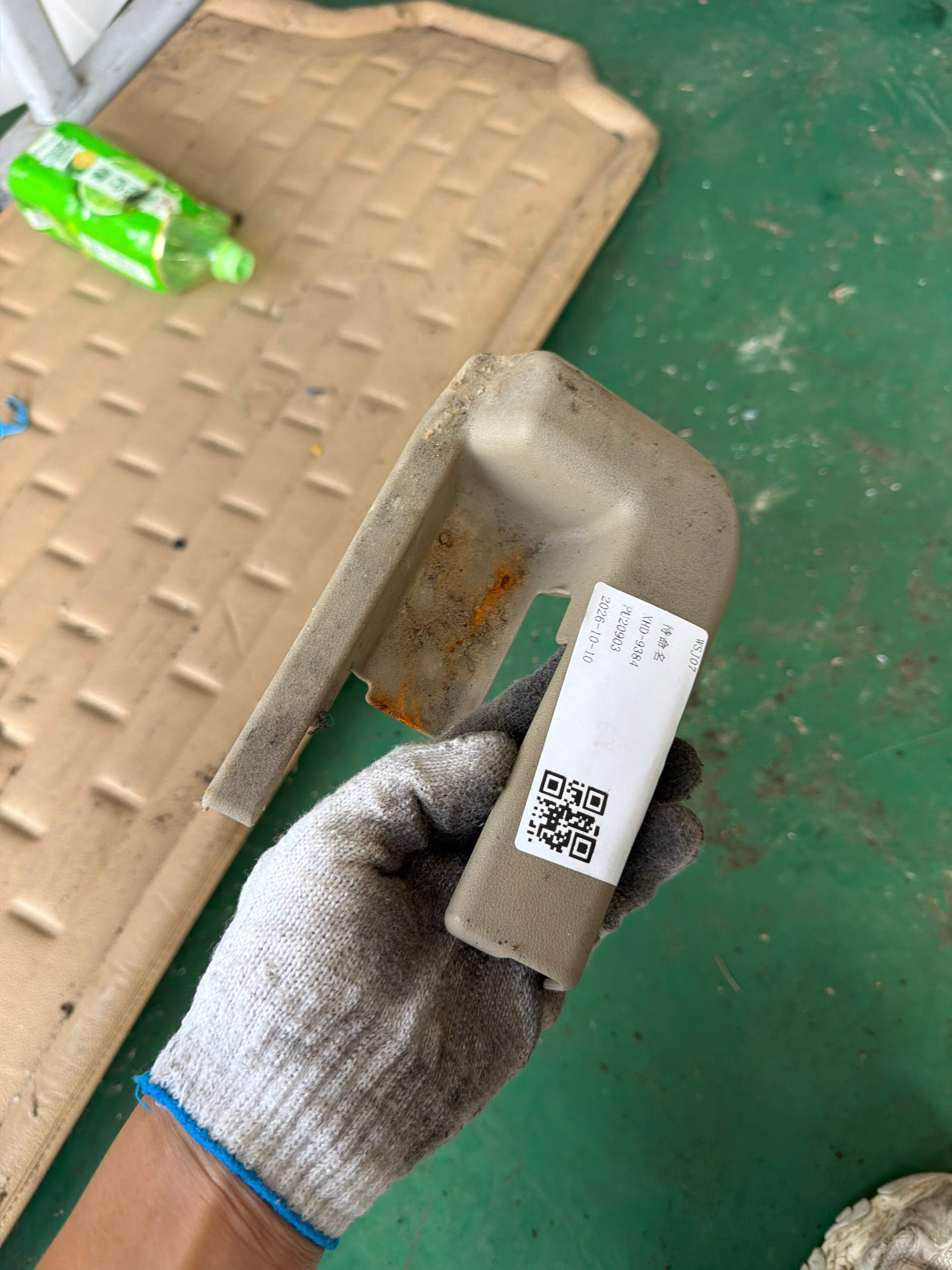 799650R030E0 后排2号座椅撑脚侧