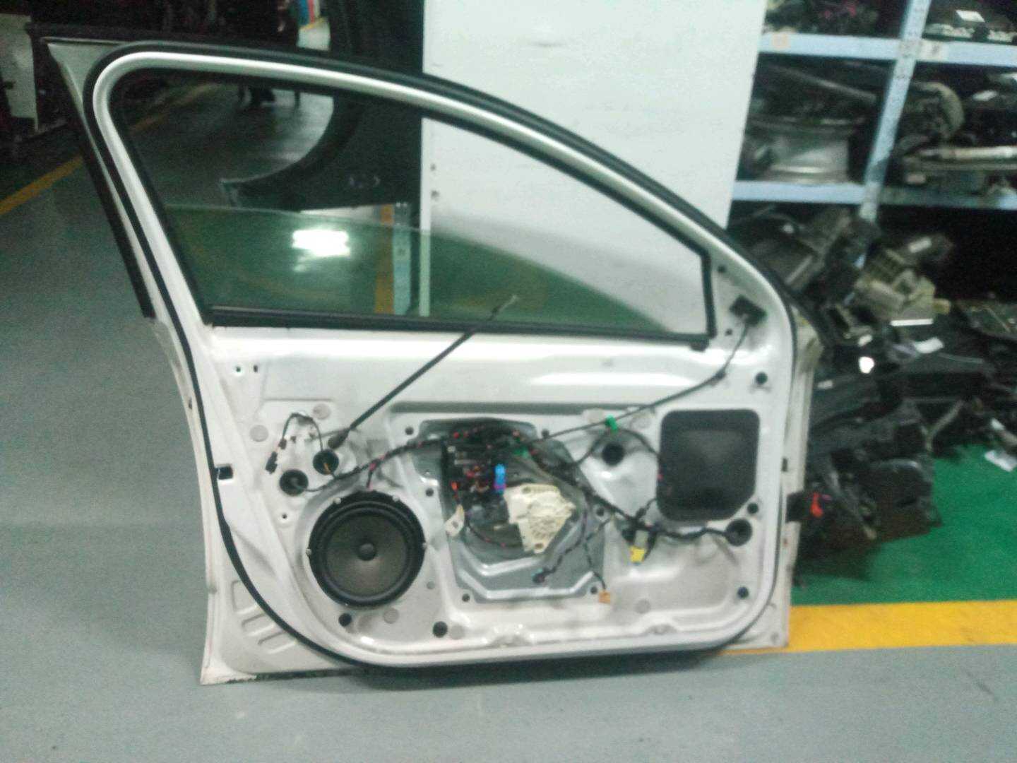 3T0831051 前门壳(左)