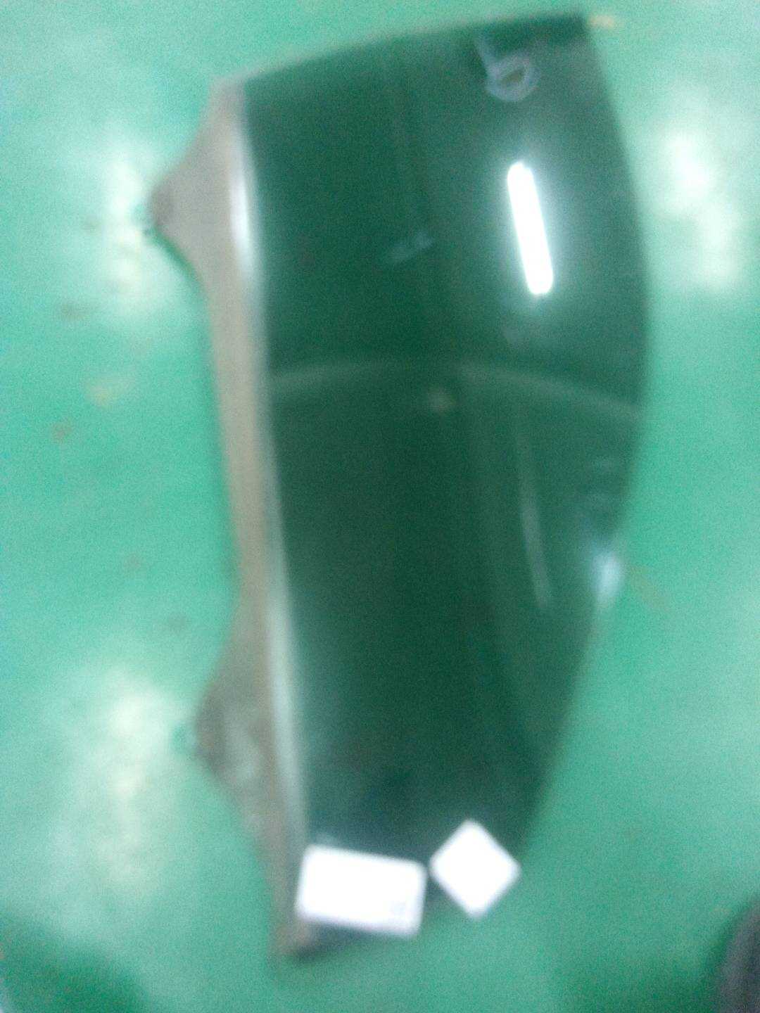 6810106140 前门玻璃（右）