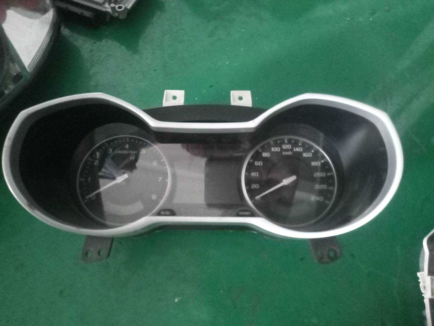 1067004692 Instrument Cluster Assembly