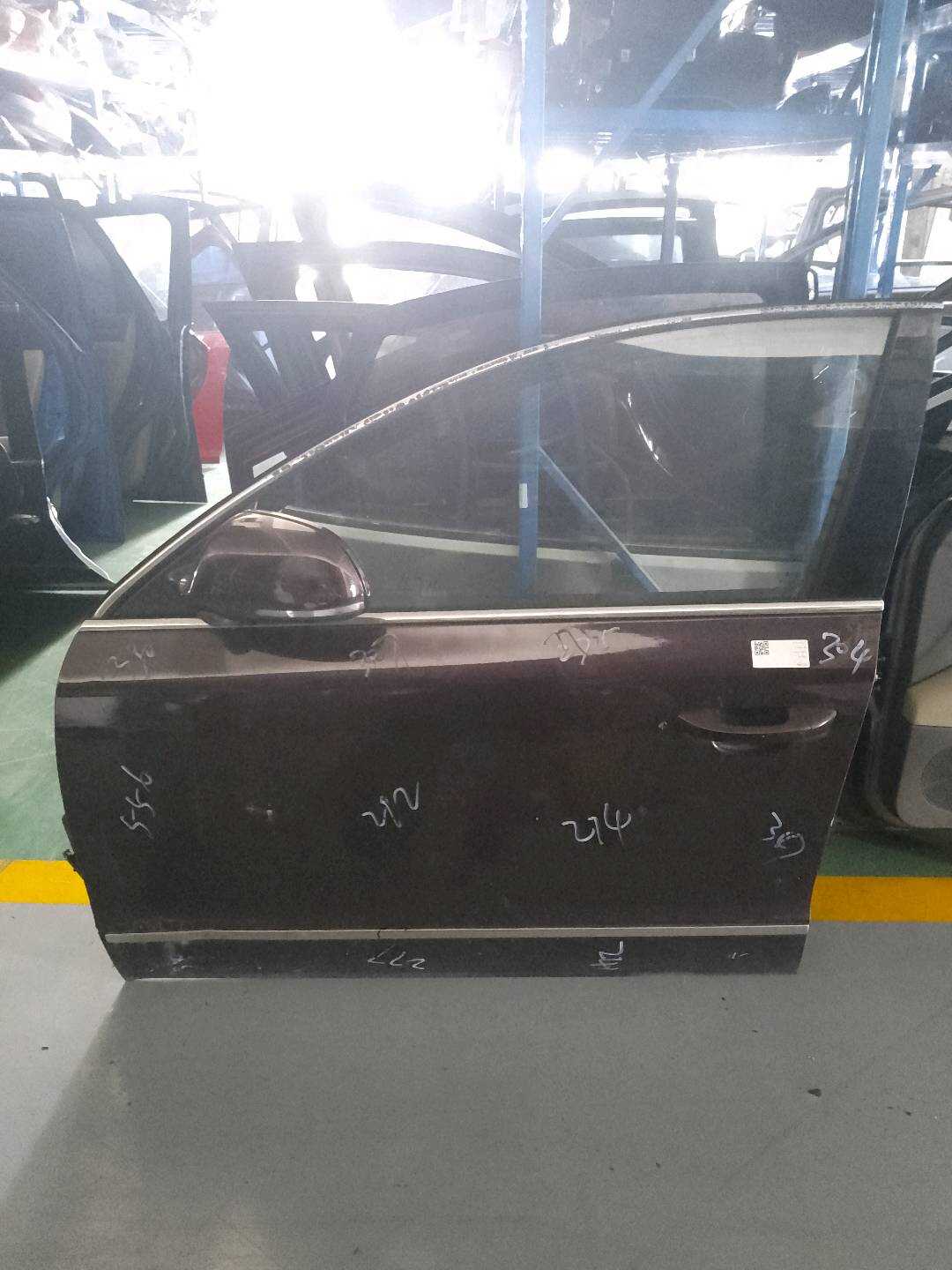 3T0831055 前门壳（左）