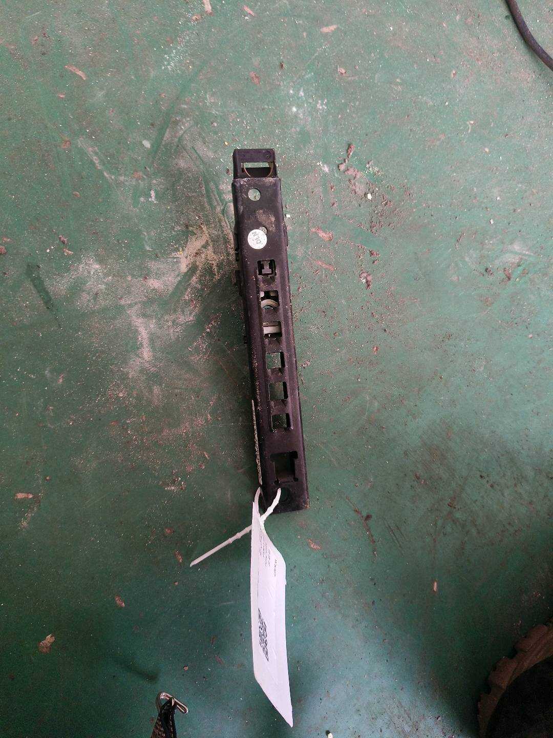 A2218600888 Passenger Seat Belt Height Adjuster