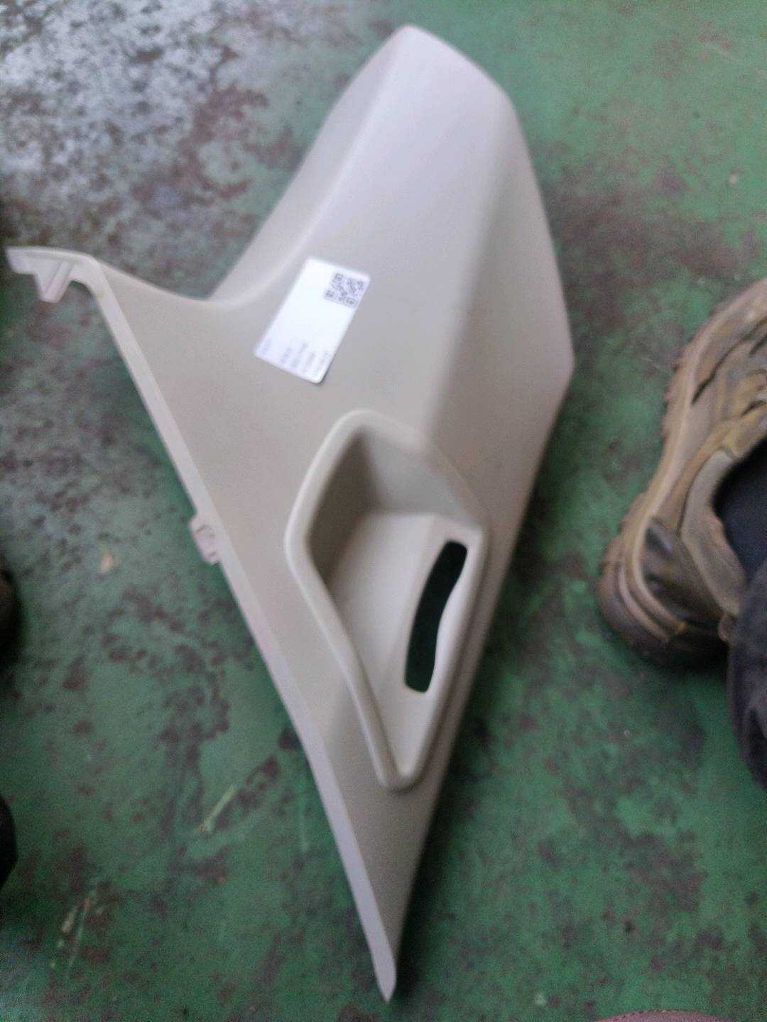 51439125208 D柱内衬(右)