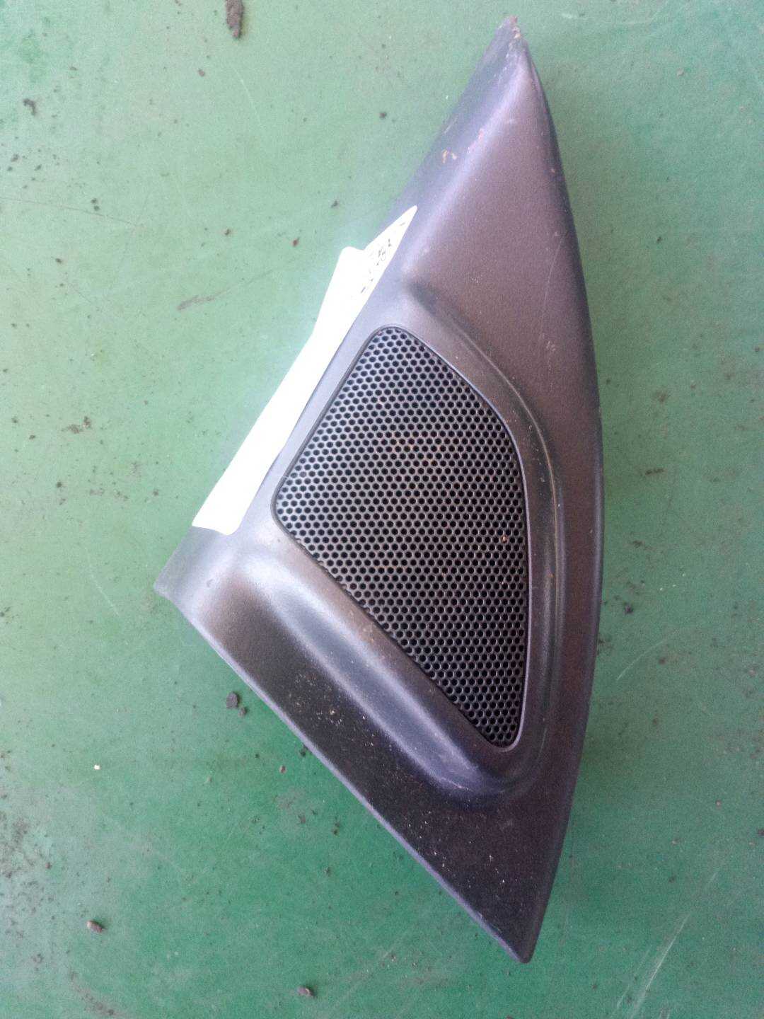 8635488 Side Mirror Inner Triangle Trim Panel, Left