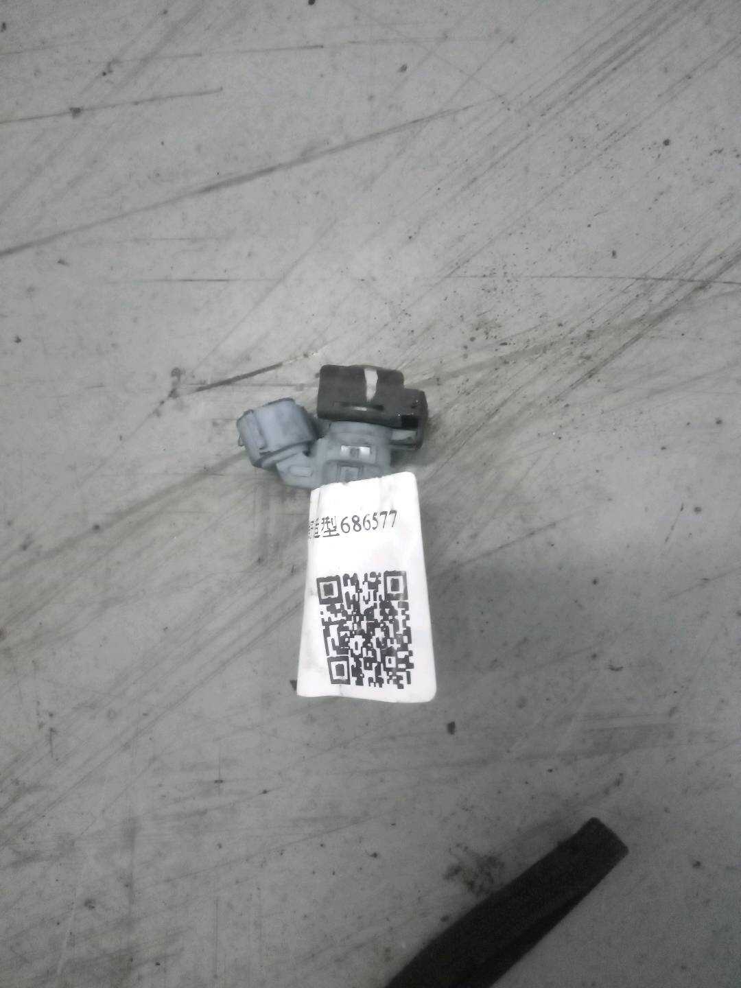353102B010 喷油嘴