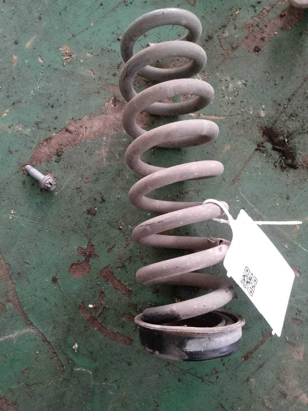 33536851728 后减震器螺旋弹簧
