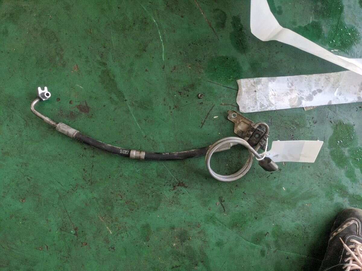 32416778515 方向机进油管(高压油管)